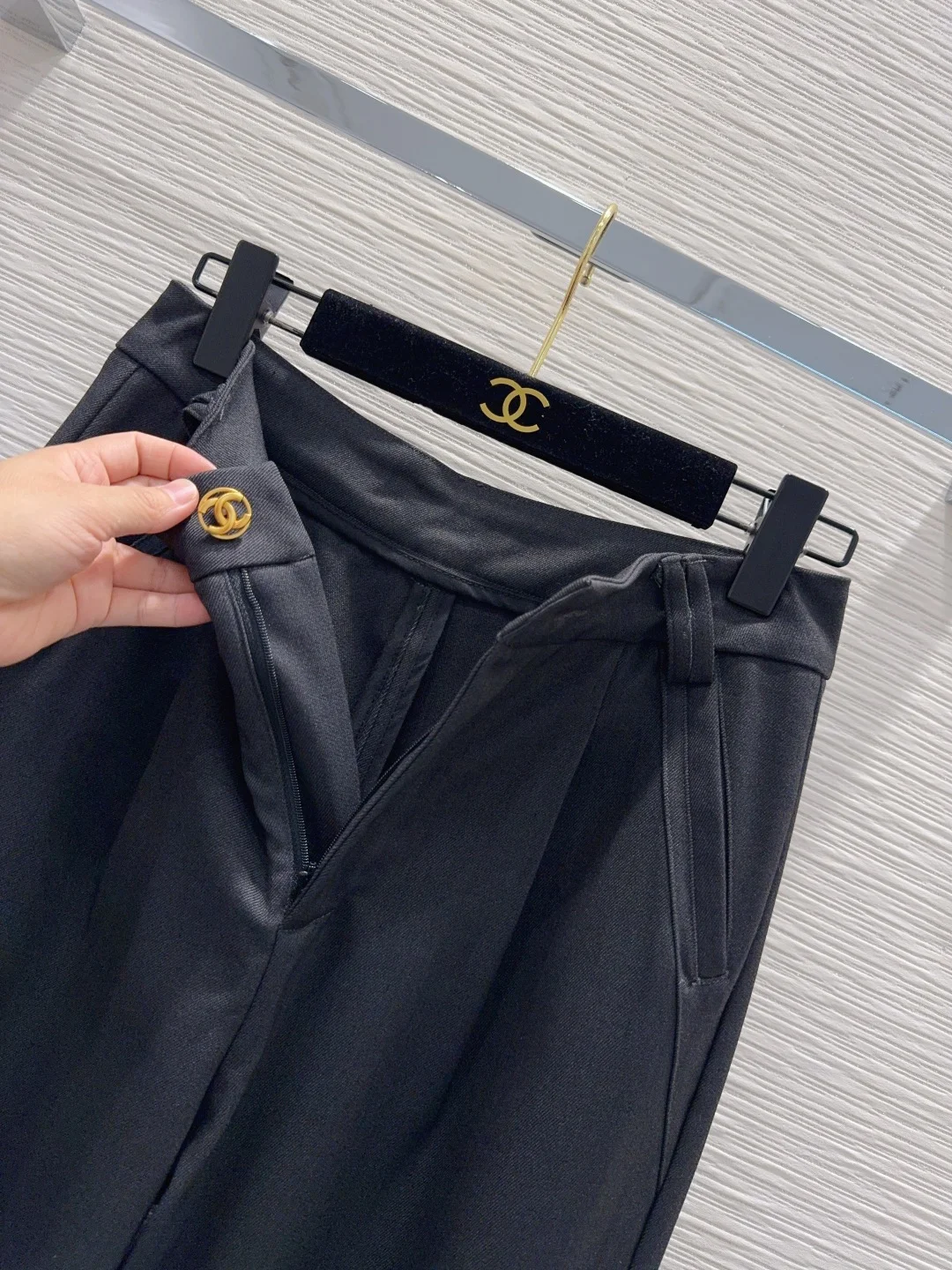 CHANEL Trousers Dark Gray S-L B65202609062879 - Image 8