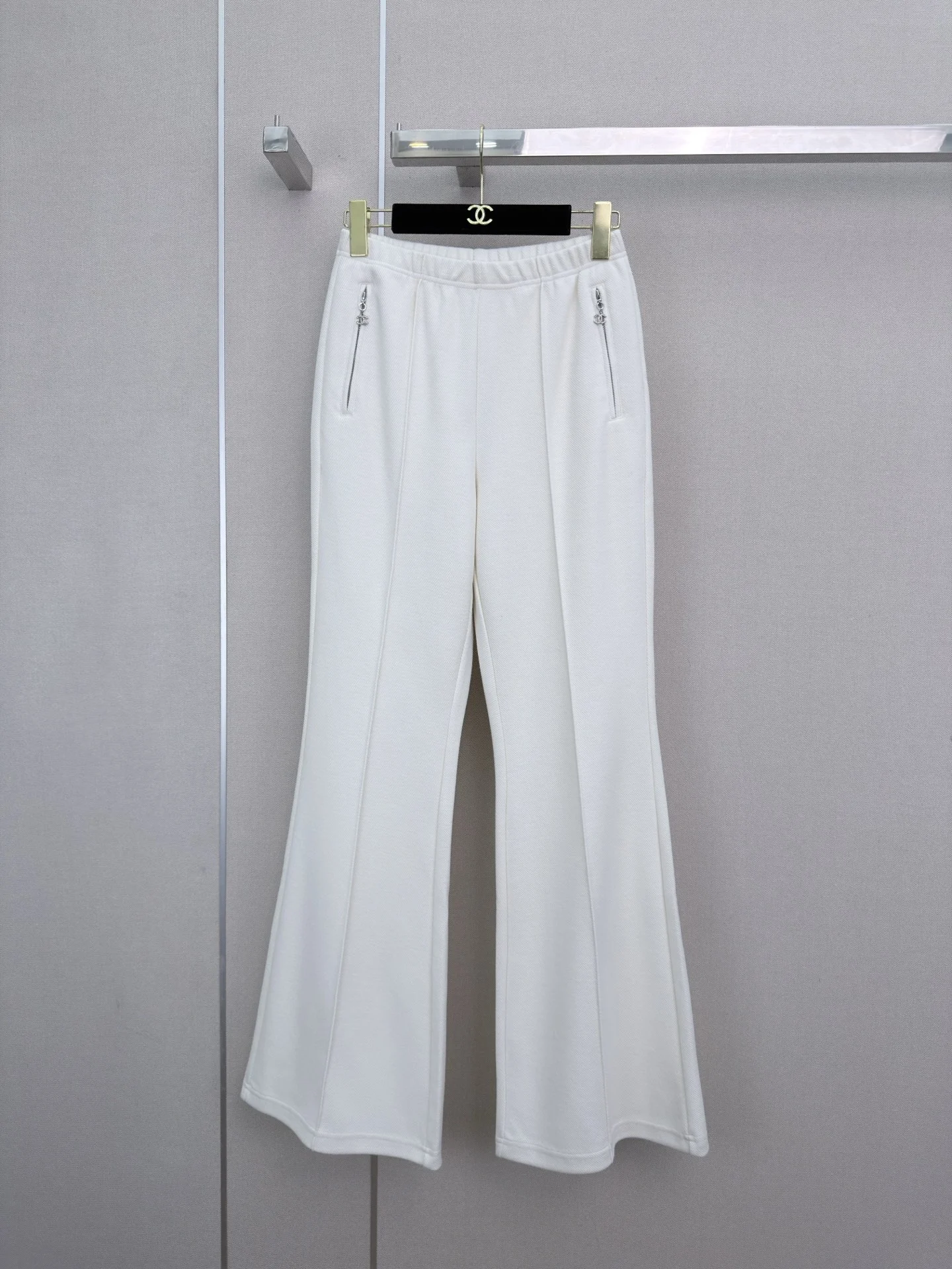 CHANEL Trousers White S-L A80202609061140