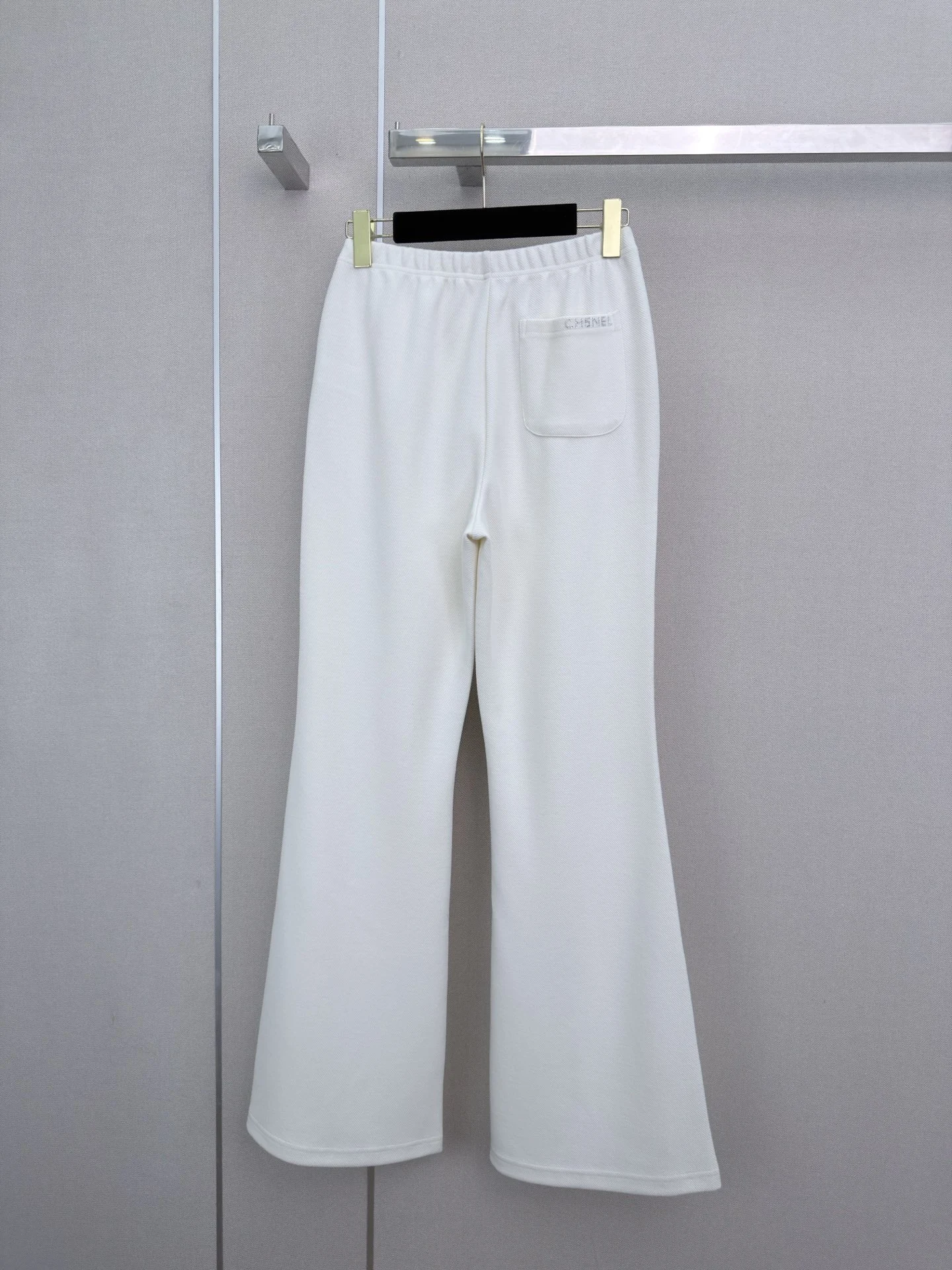 CHANEL Trousers White S-L A80202609061140 - Image 6