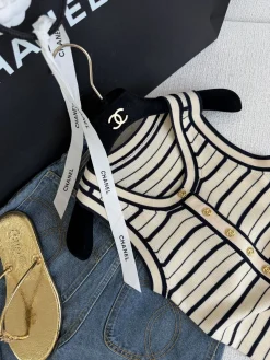 Alternative view of CHANEL Vests Beige-Black S-L B75202609061045