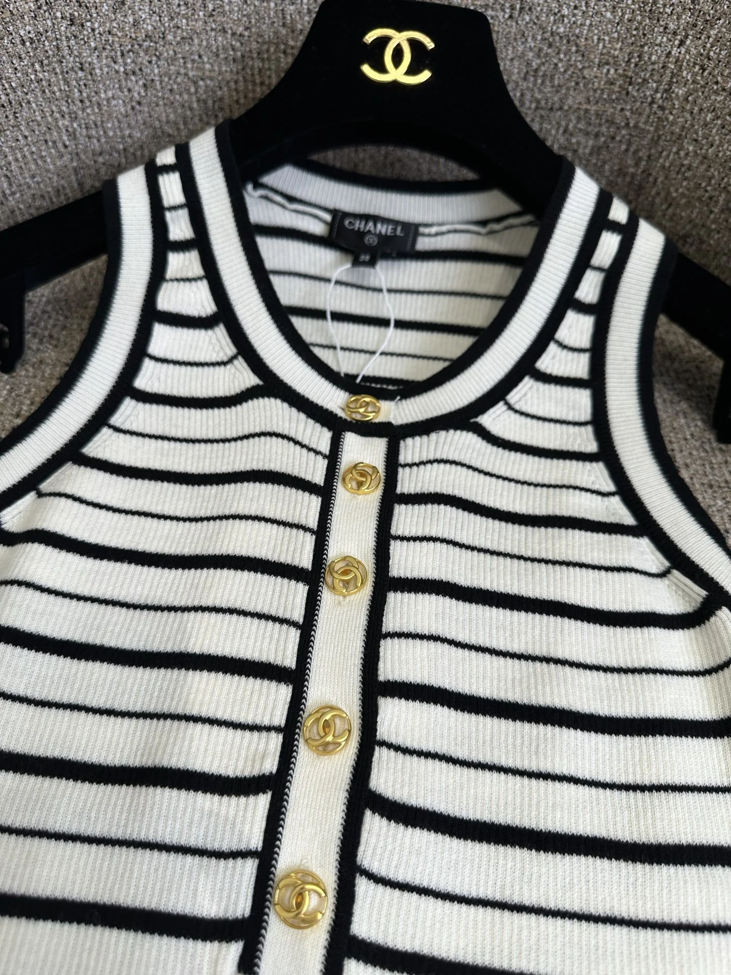 CHANEL Vests Knit White-Black S-M-L A85202609062770 - Image 8