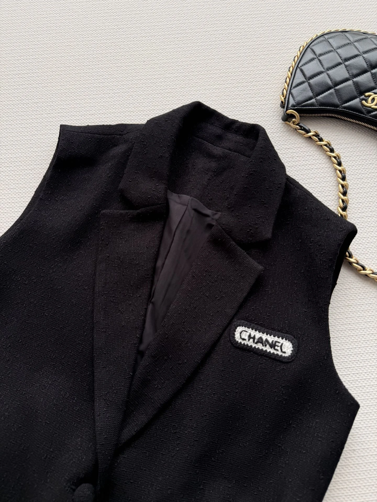 CHANEL Vests Tweed Blend Black S-L C15202609061563 - Image 5