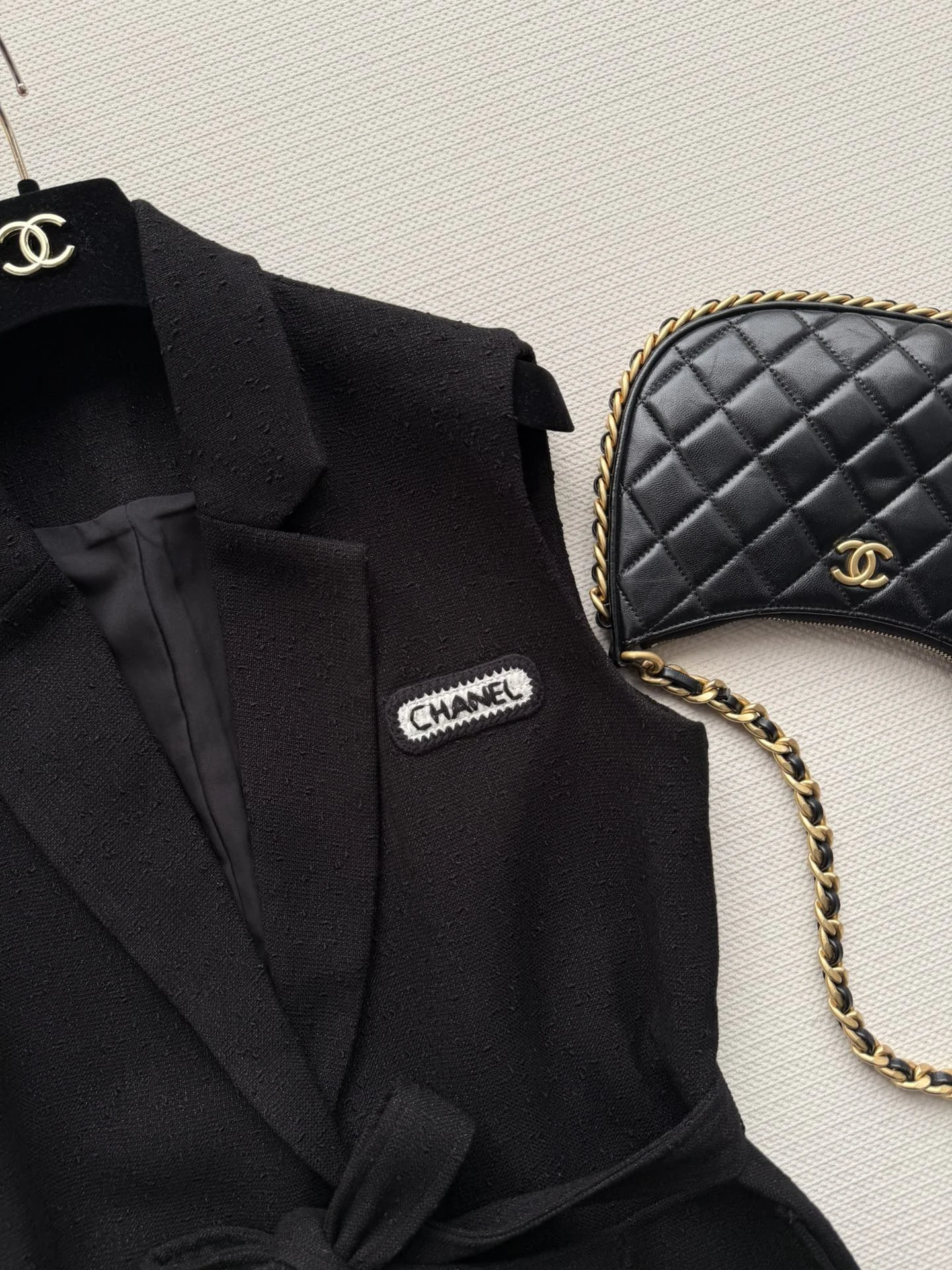 CHANEL Vests Tweed Blend Black S-L C15202609061563 - Image 6