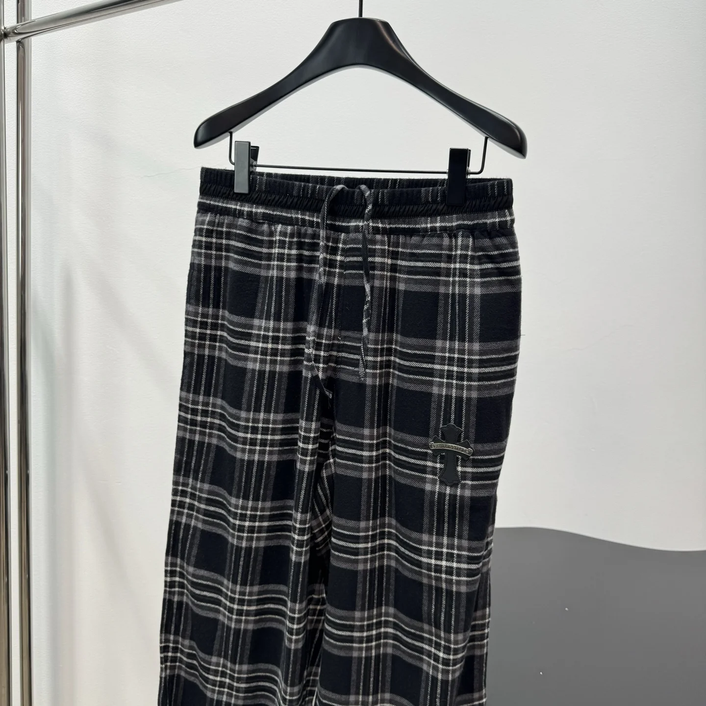 CHROME HEARTS Trousers Black-White S-L B70202609061710 - Image 2
