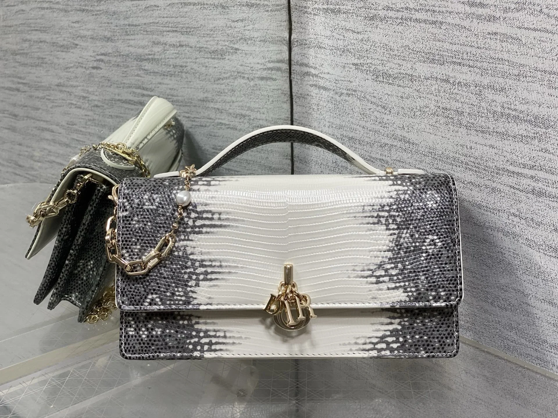 DIOR Clutches Bags Embossed Leather White-Black 21X11X5CM F50202609090147 - Image 2