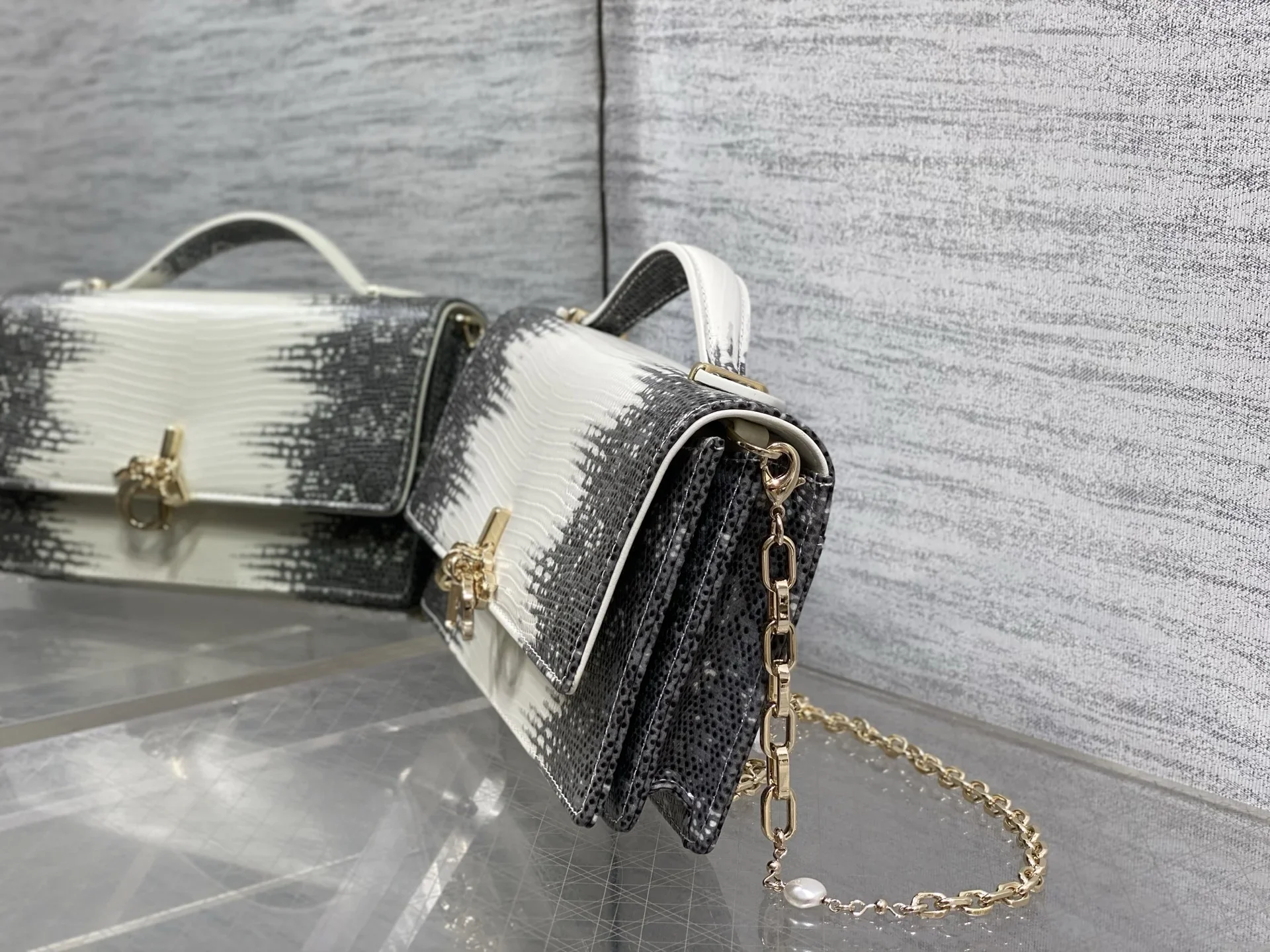 DIOR Clutches Bags Embossed Leather White-Black 21X11X5CM F50202609090147 - Image 6