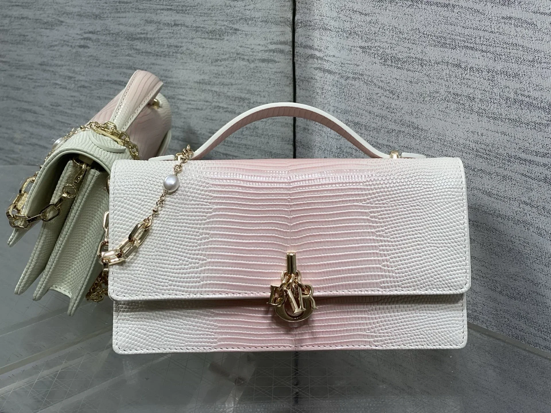 DIOR Clutches Bags White-Pink 21X11X5CM F50202609090148 - Image 2