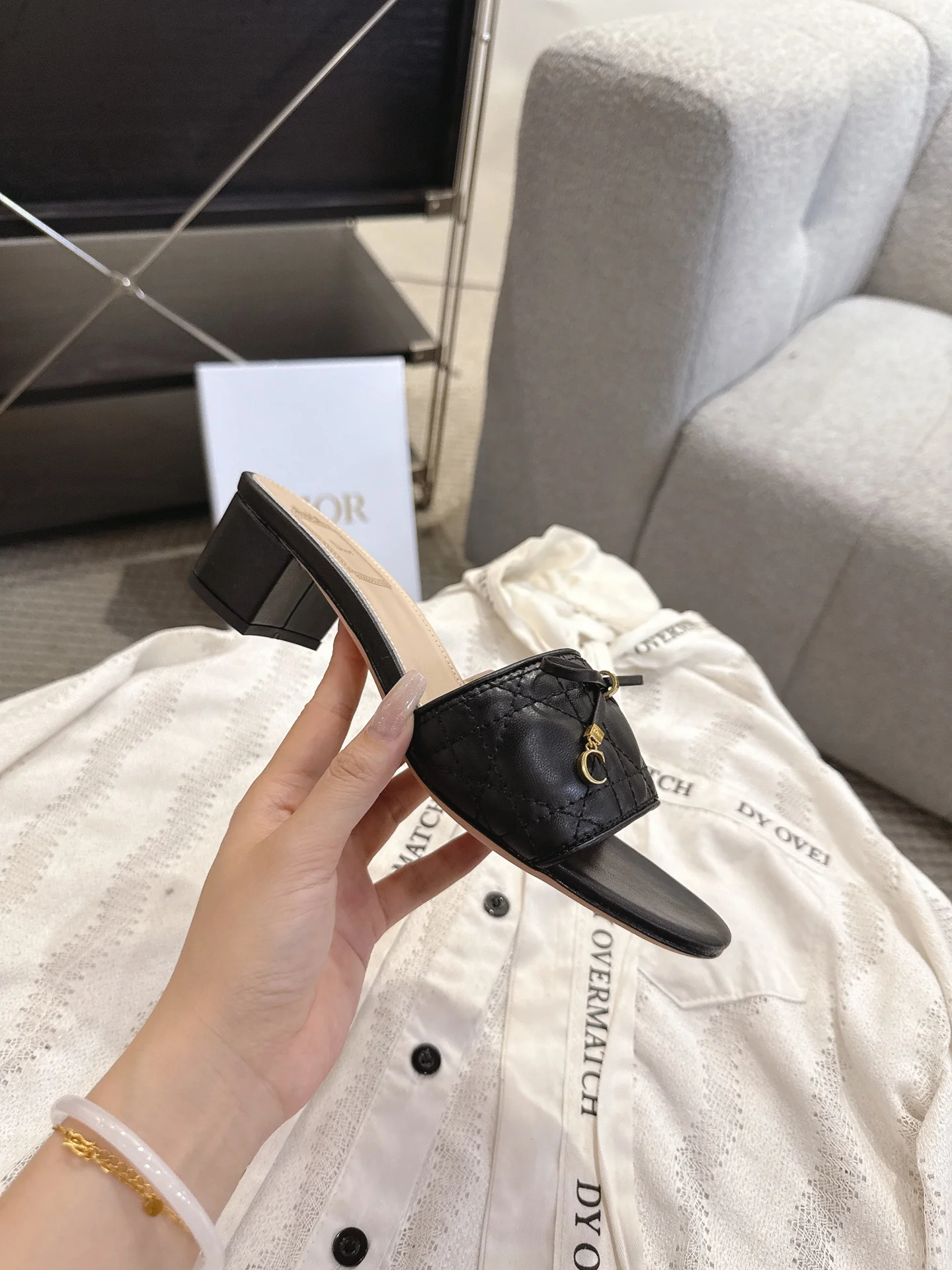 DIOR Flats Black-Gold B40202609111752 - Image 8
