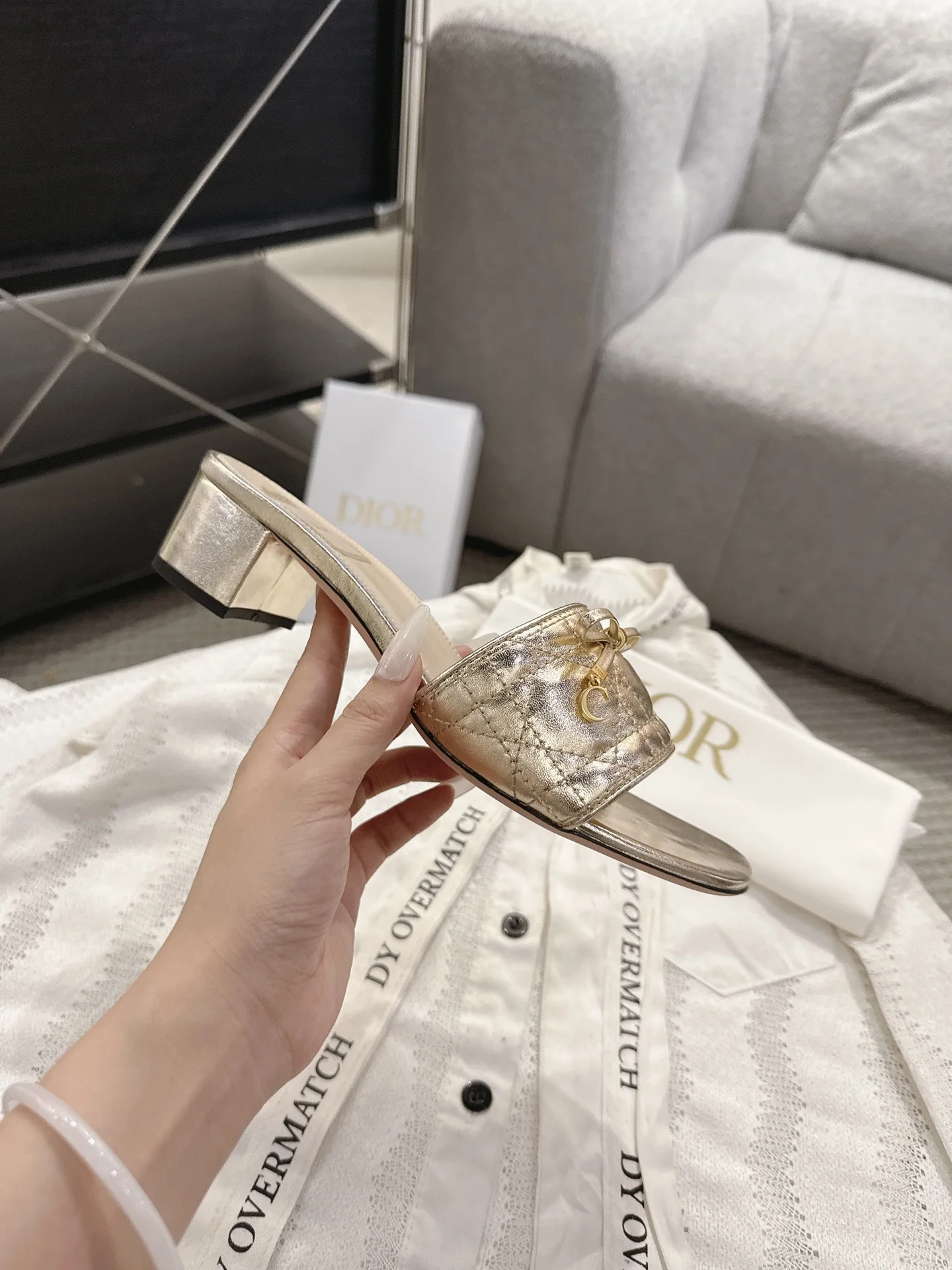DIOR Flats Gold B40202609111749 - Image 9
