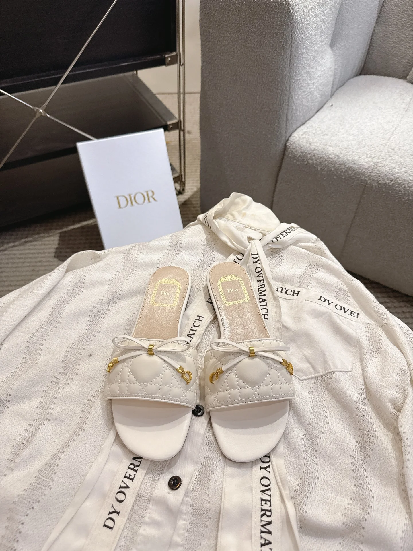 DIOR Flats White-Gold B20202609111742