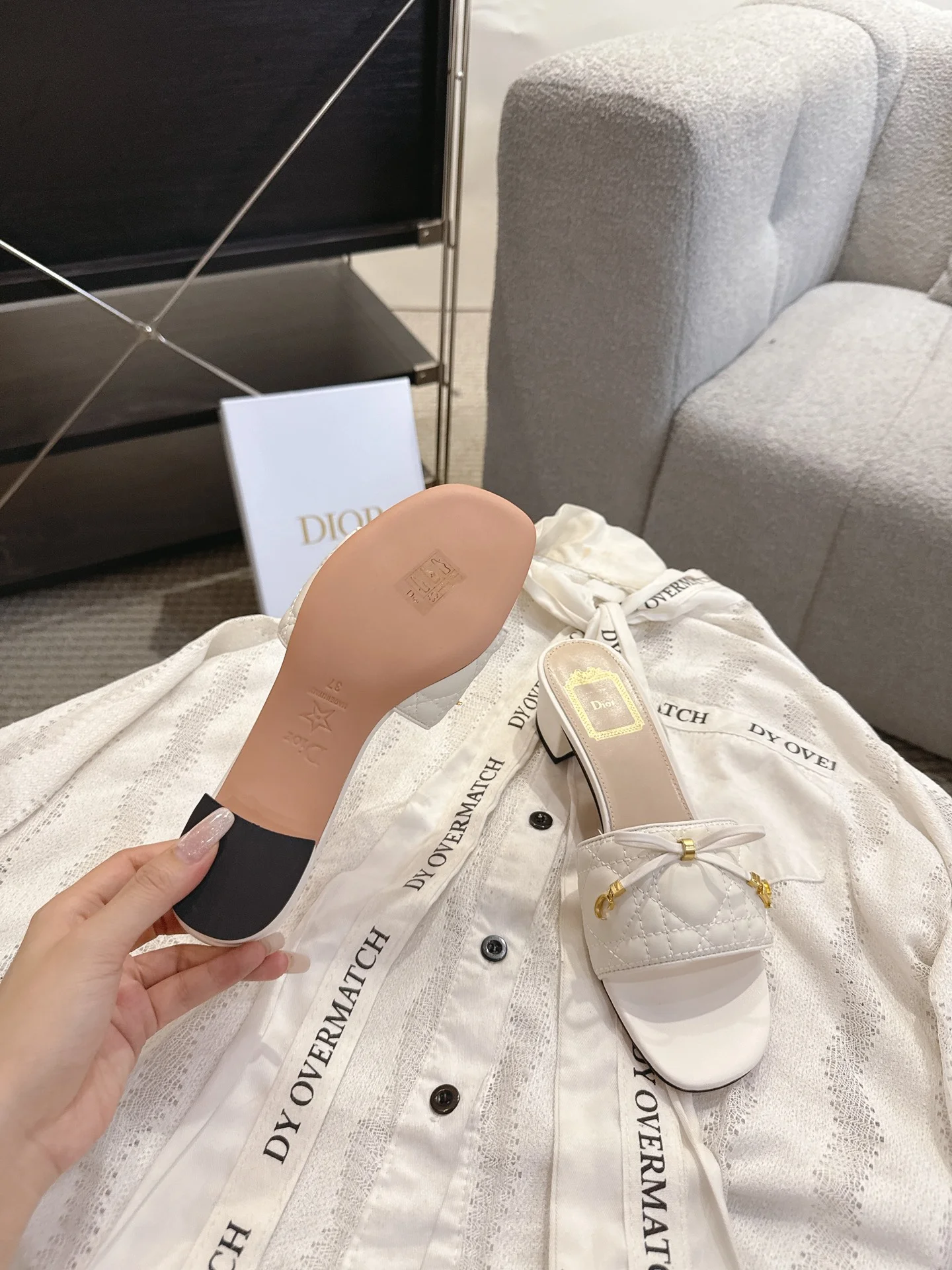 DIOR Flats White-Gold B40202609111751 - Image 6