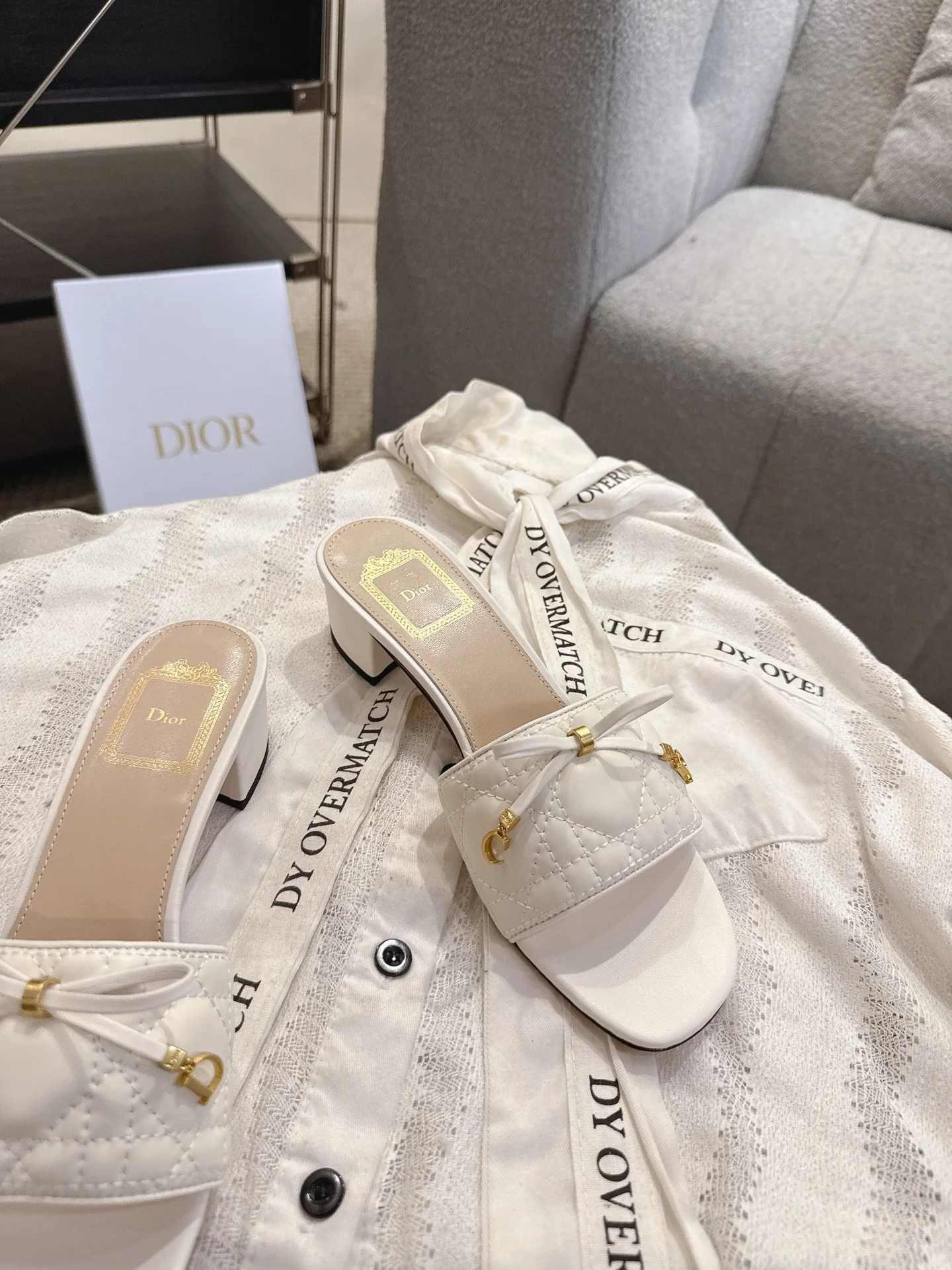 DIOR Flats White-Gold B40202609111751 - Image 8