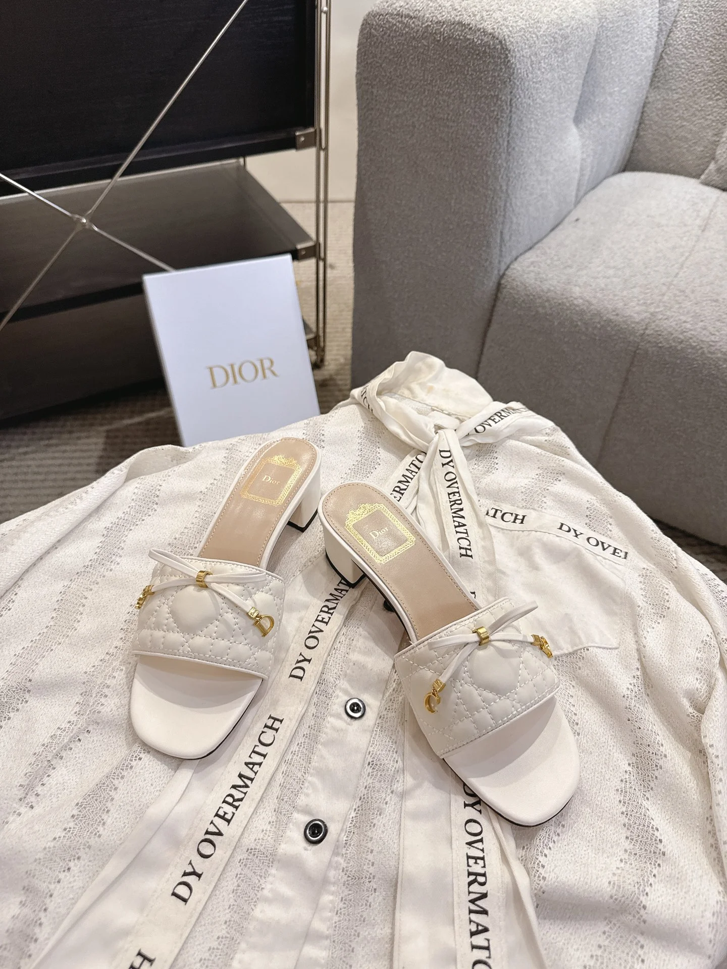 DIOR Flats White-Gold B40202609111751 - Image 9