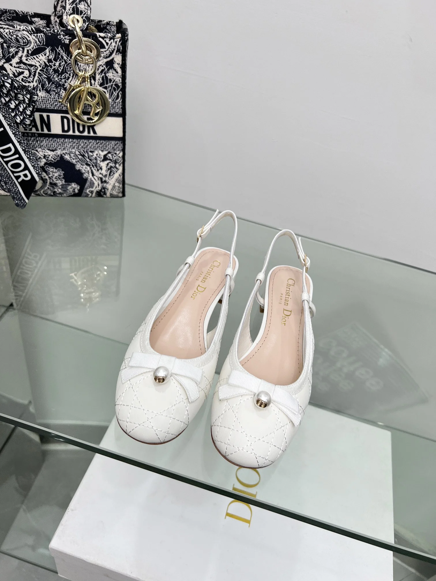 DIOR Sandals Metallic Lambskin White EU34-43 B40202609111164 - Image 6