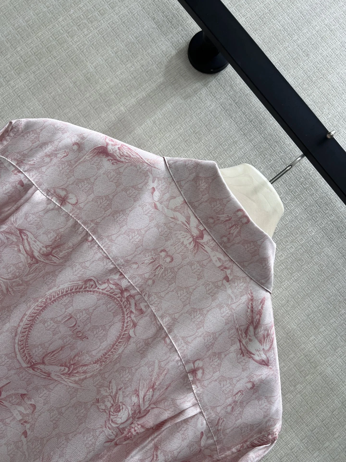 DIOR Shirts Silk Pink-White 36-40 E05202609061822 - Image 4