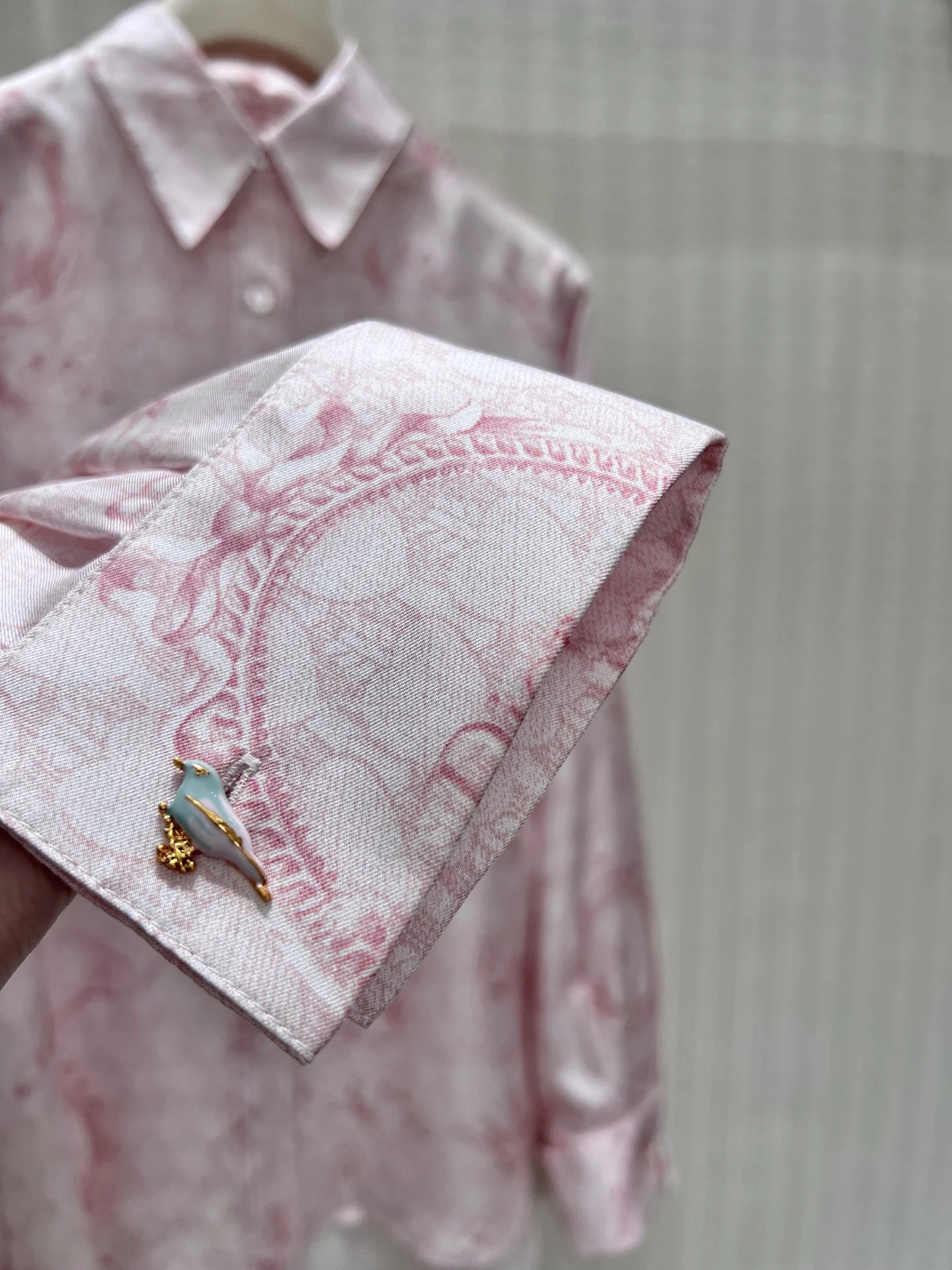 DIOR Shirts Silk Pink-White 36-40 E05202609061822 - Image 7