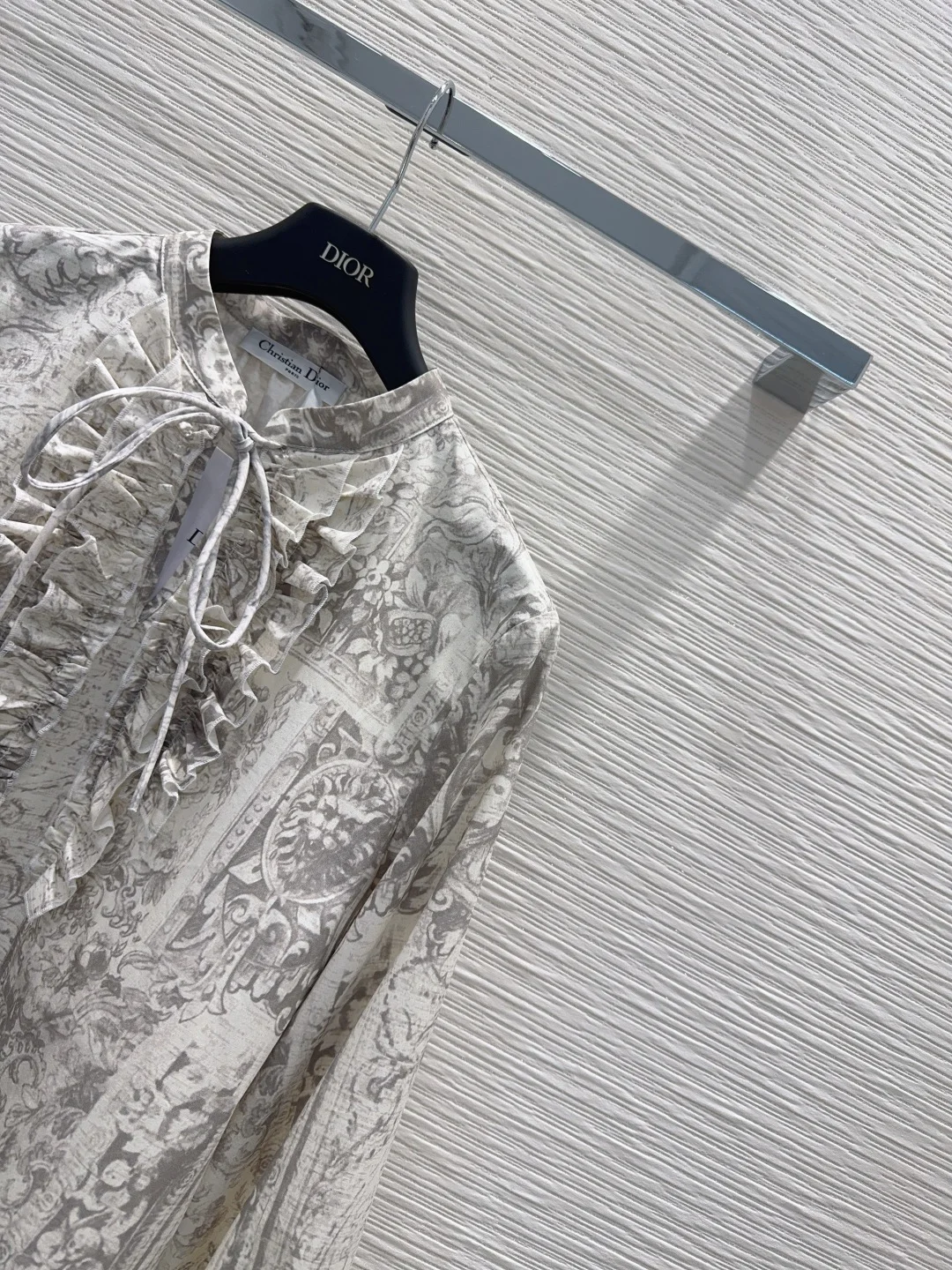 DIOR Shirts White-Gray S-M-L B45202609062906 - Image 4
