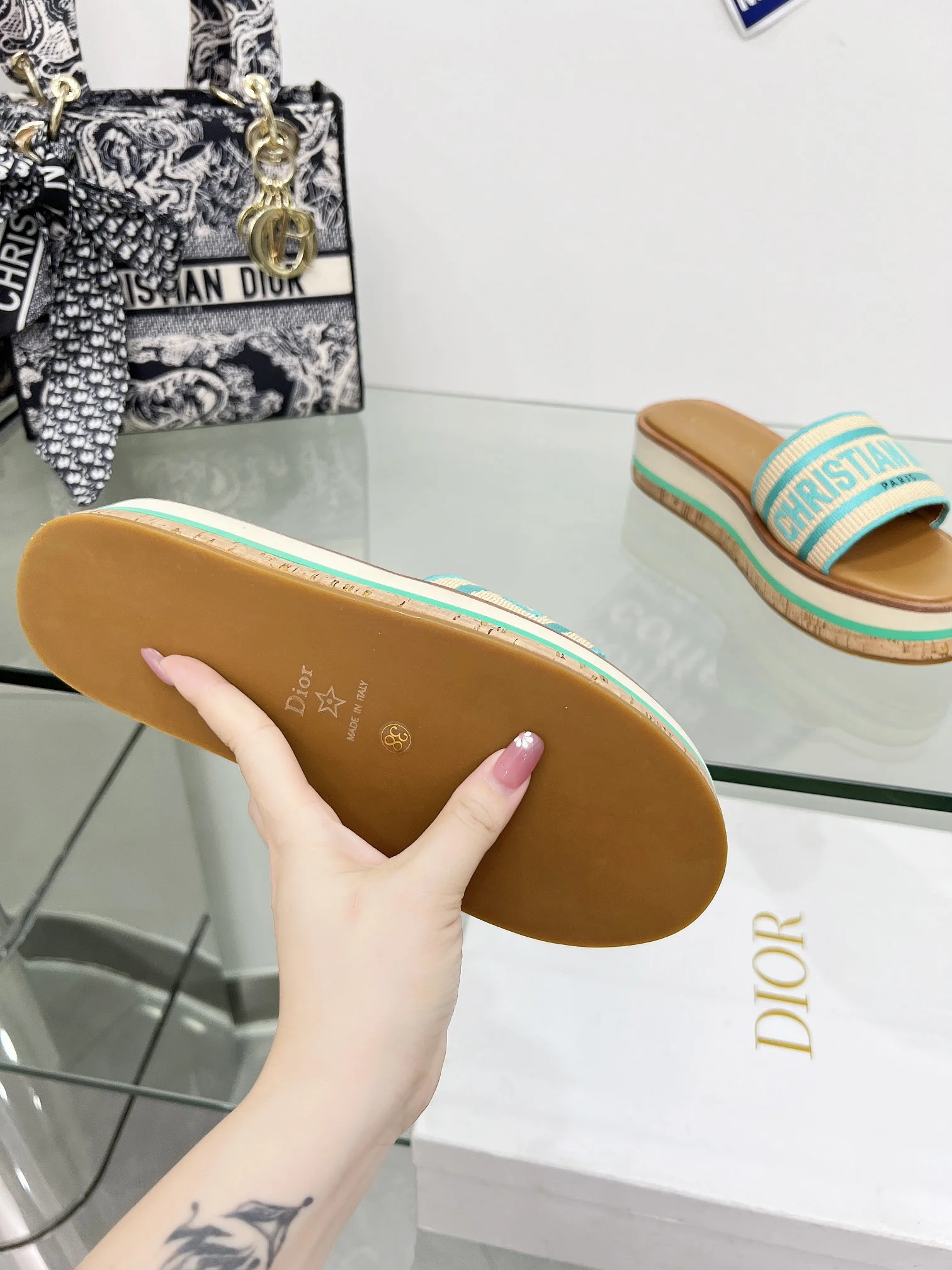 DIOR Slides Beige-Light Blue B60202609111176 - Image 9