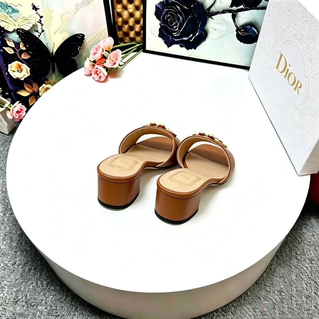 DIOR Slides Calf Leather Brown-Gold EU35-39 A70202609110918 - Image 6