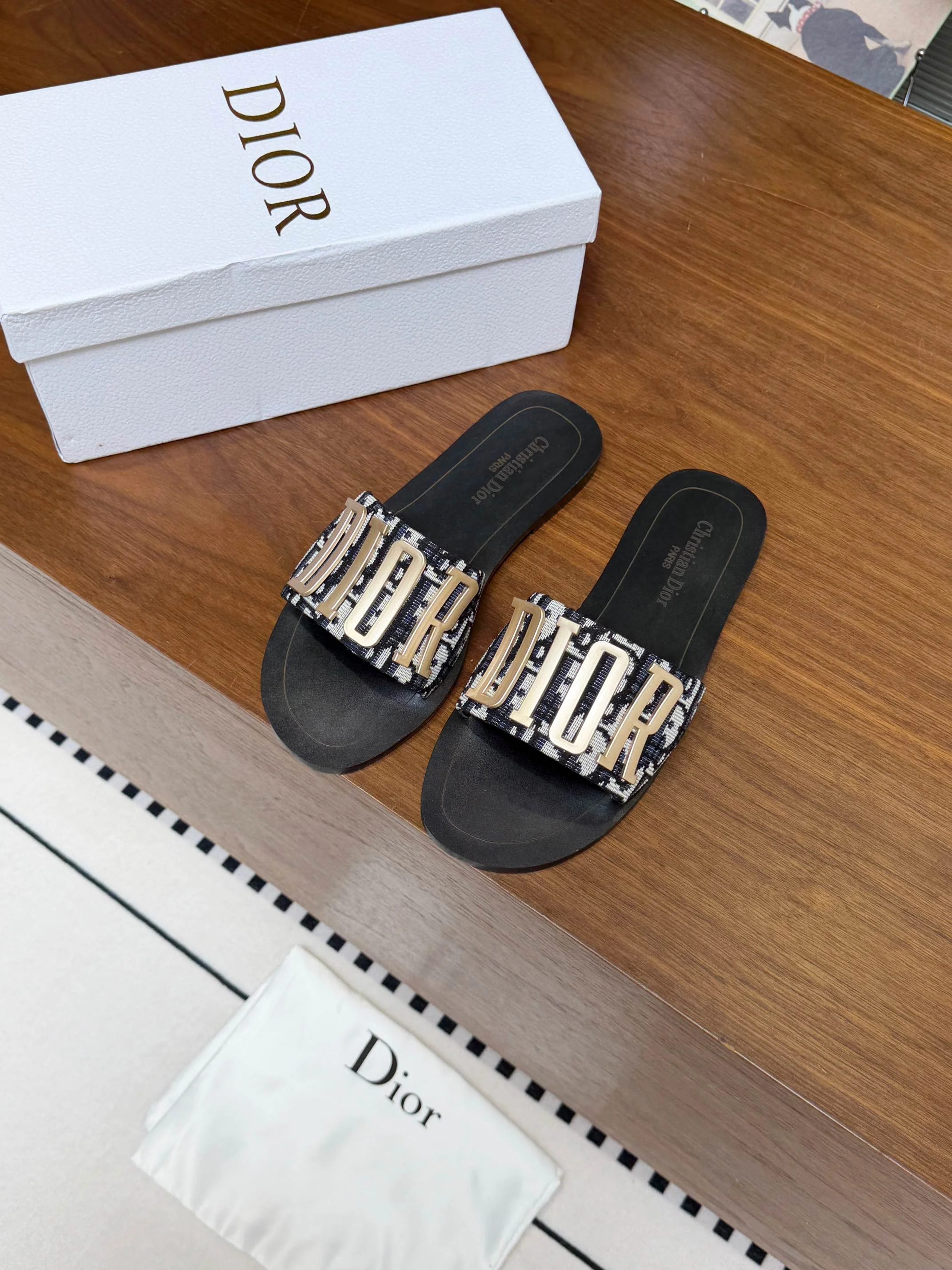 DIOR Slides Calfskin Leather Black-Gold EU35-45 A20202609111887 - Image 6