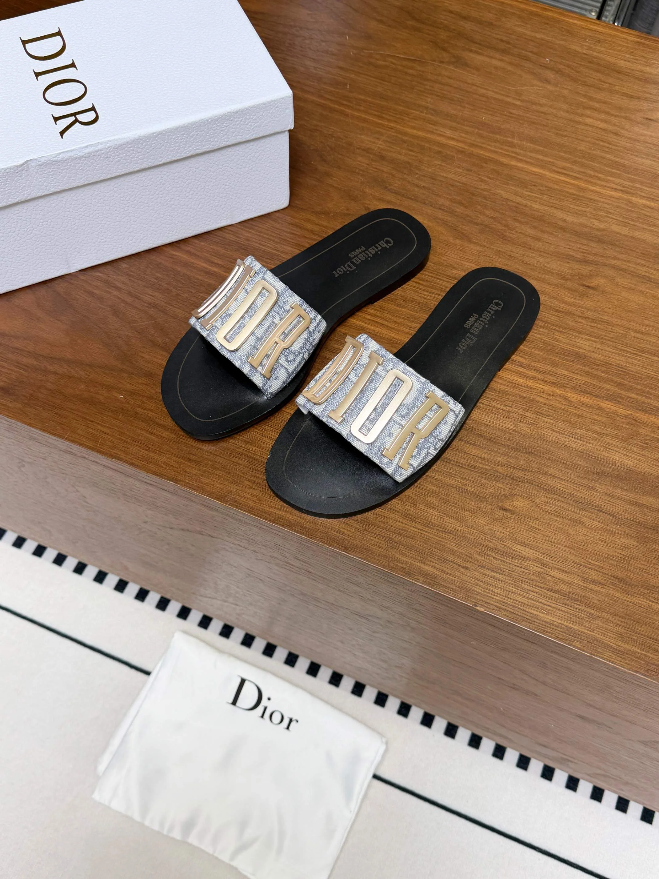DIOR Slides Calfskin Leather Black-Gold EU35-45 A20202609111887 - Image 7