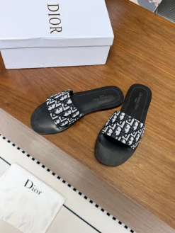 Alternative view of DIOR Slides Rubber Sole Black-White EU35-44 A20202609111889