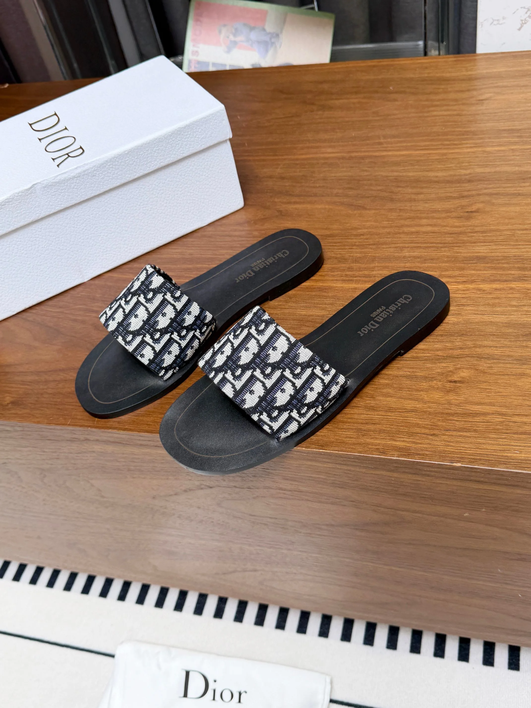 DIOR Slides Rubber Sole Black-White EU35-44 A20202609111889 - Image 3