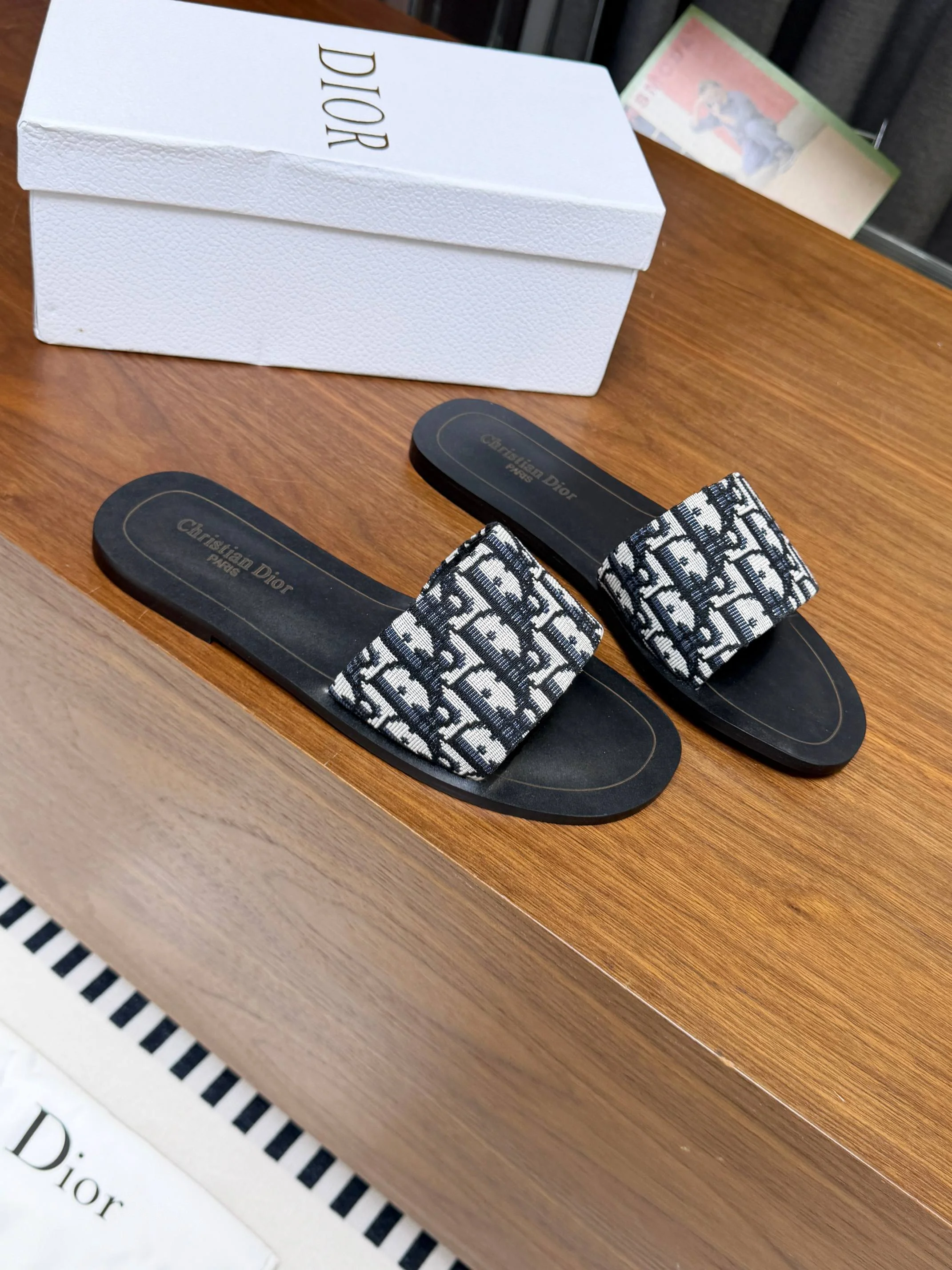 DIOR Slides Rubber Sole Black-White EU35-44 A20202609111889 - Image 4