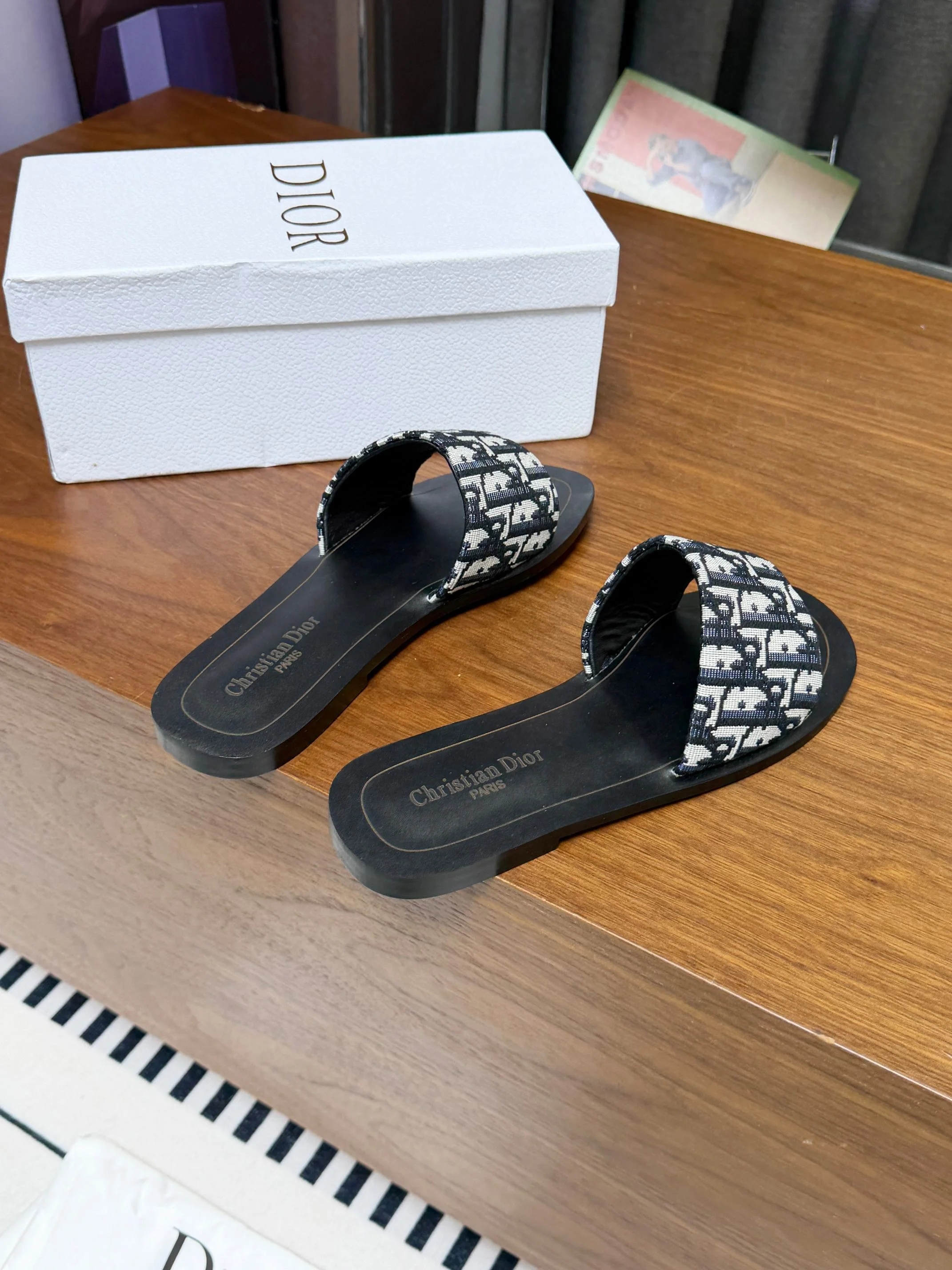 DIOR Slides Rubber Sole Black-White EU35-44 A20202609111889 - Image 5