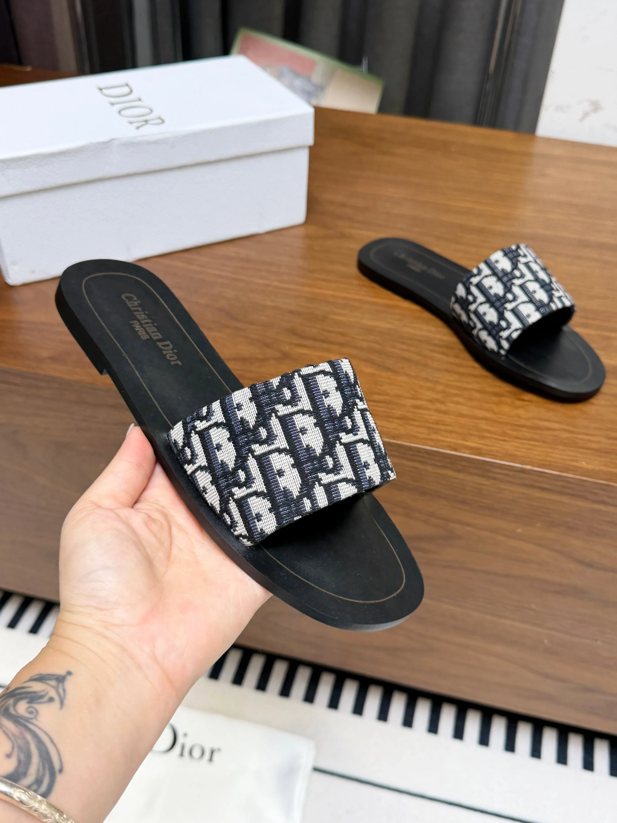 DIOR Slides Rubber Sole Black-White EU35-44 A20202609111889 - Image 8