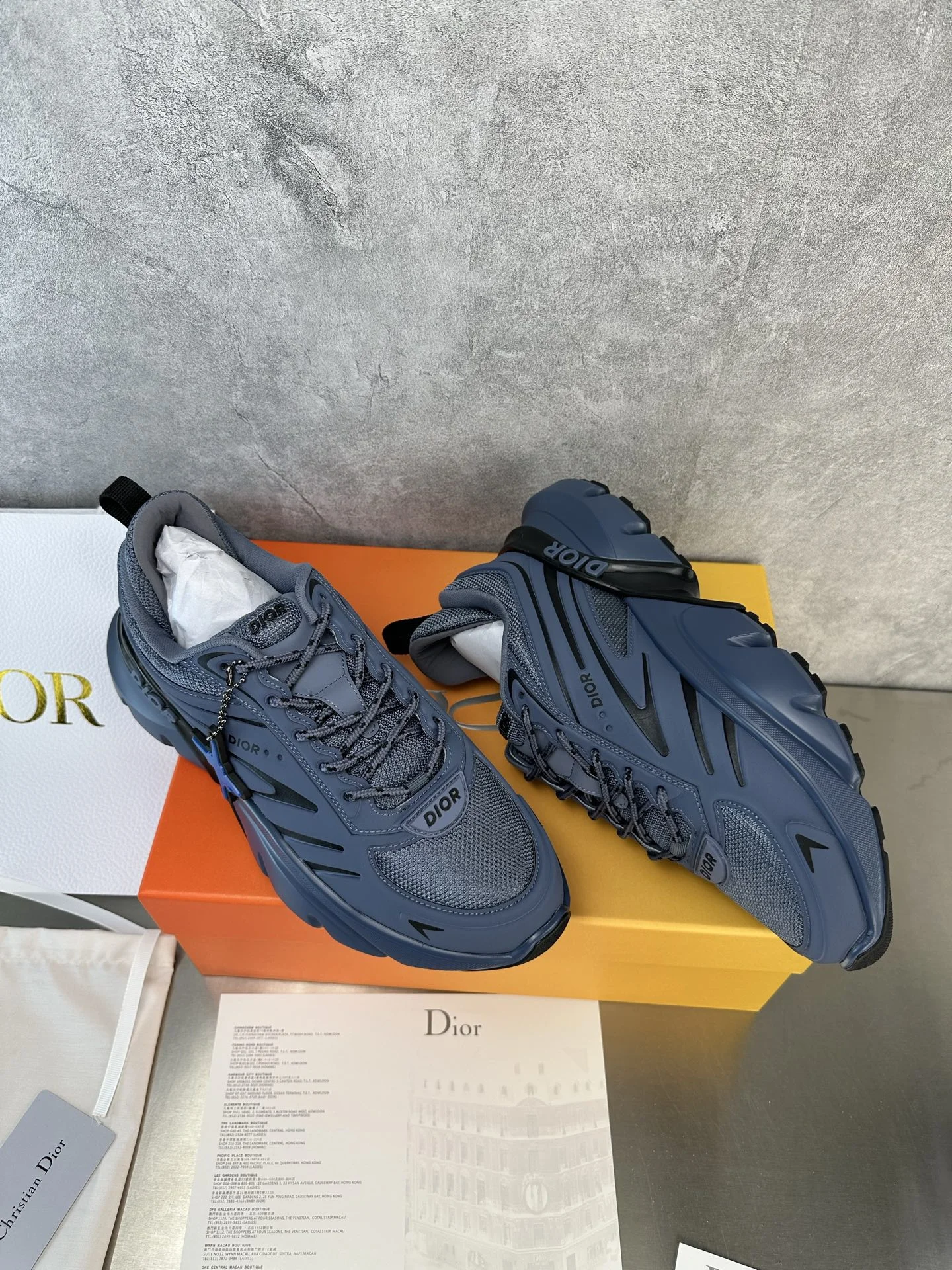 DIOR Sneakers Blue-Black C50202609110094 - Image 6
