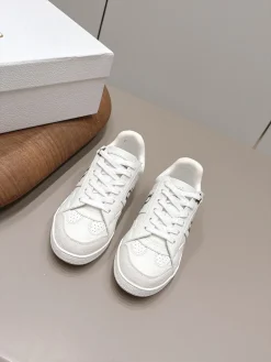 DIOR Sneakers Leather White-Black EU35-39 C20202609111563