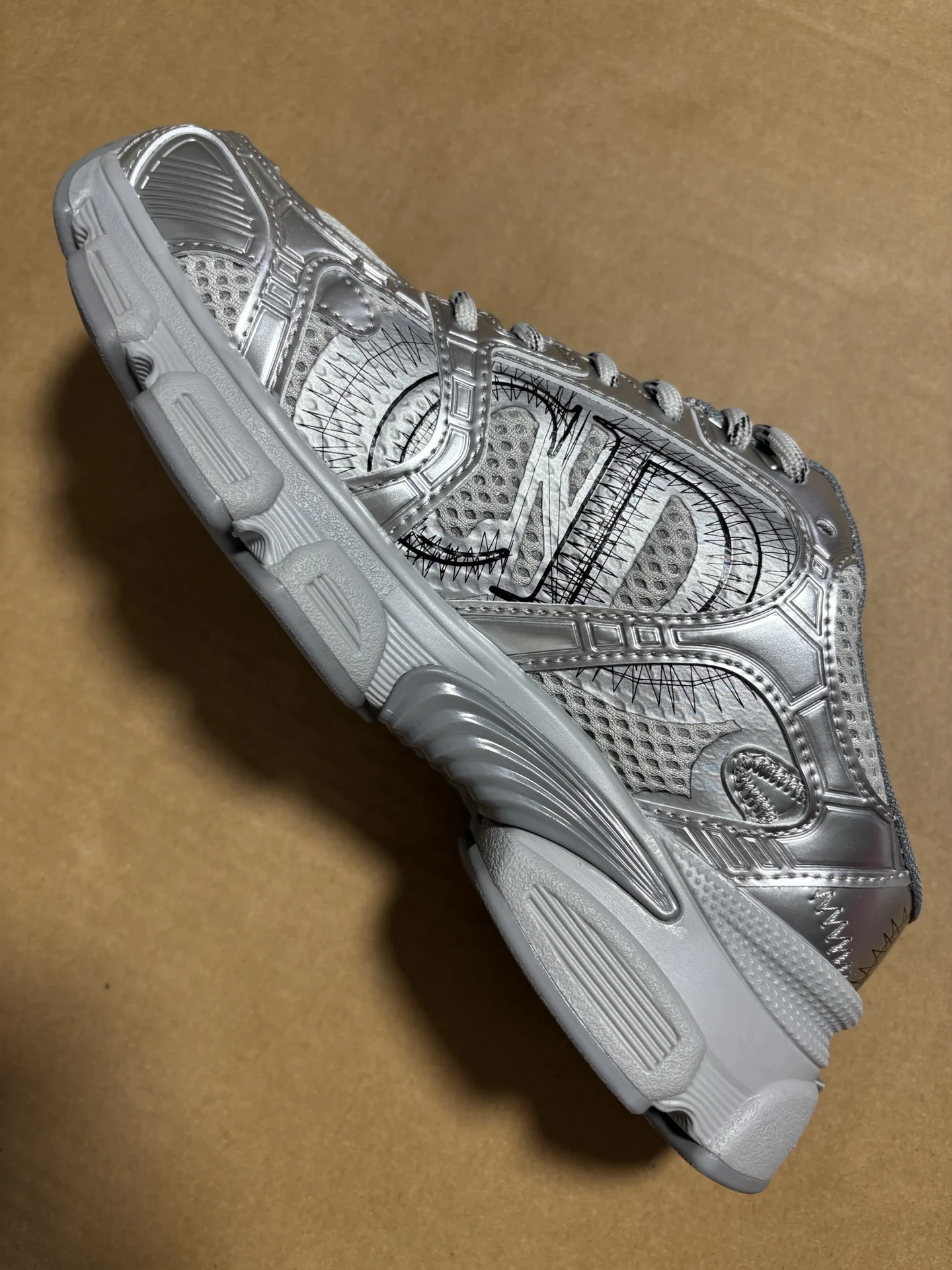 DIOR Sneakers Metallic Calf Leather White-Black EU35-40 C00202609110002 - Image 4