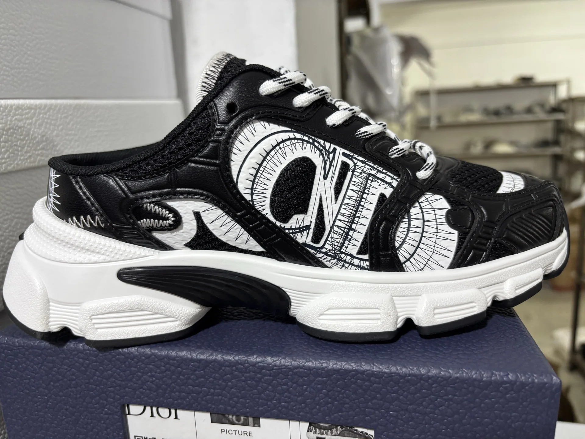 DIOR Sneakers Metallic Calf Leather White-Black EU35-40 C00202609110002 - Image 9
