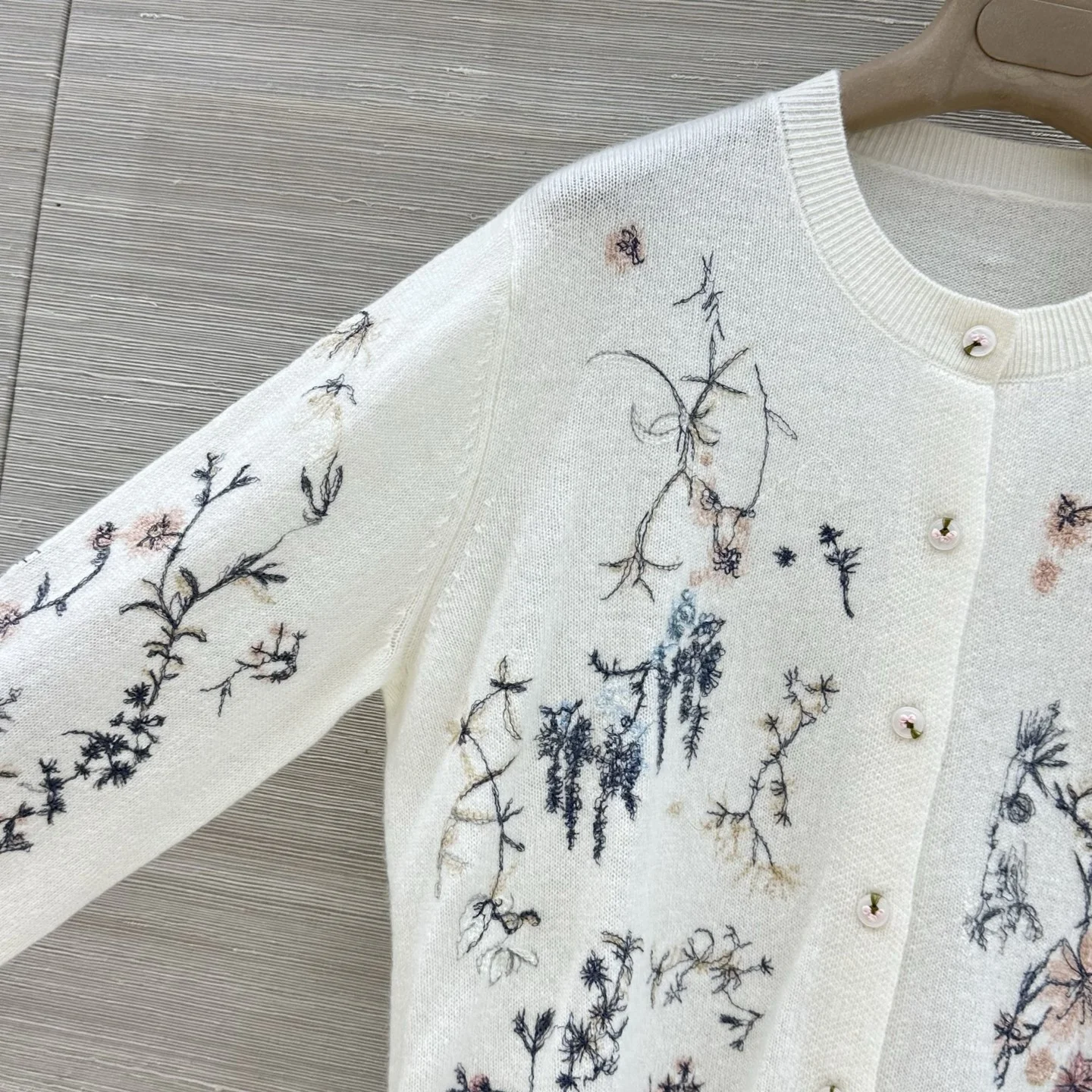 DIOR Sweaters Cashmere Cream-Multi 36-40 E15202609061163 - Image 3