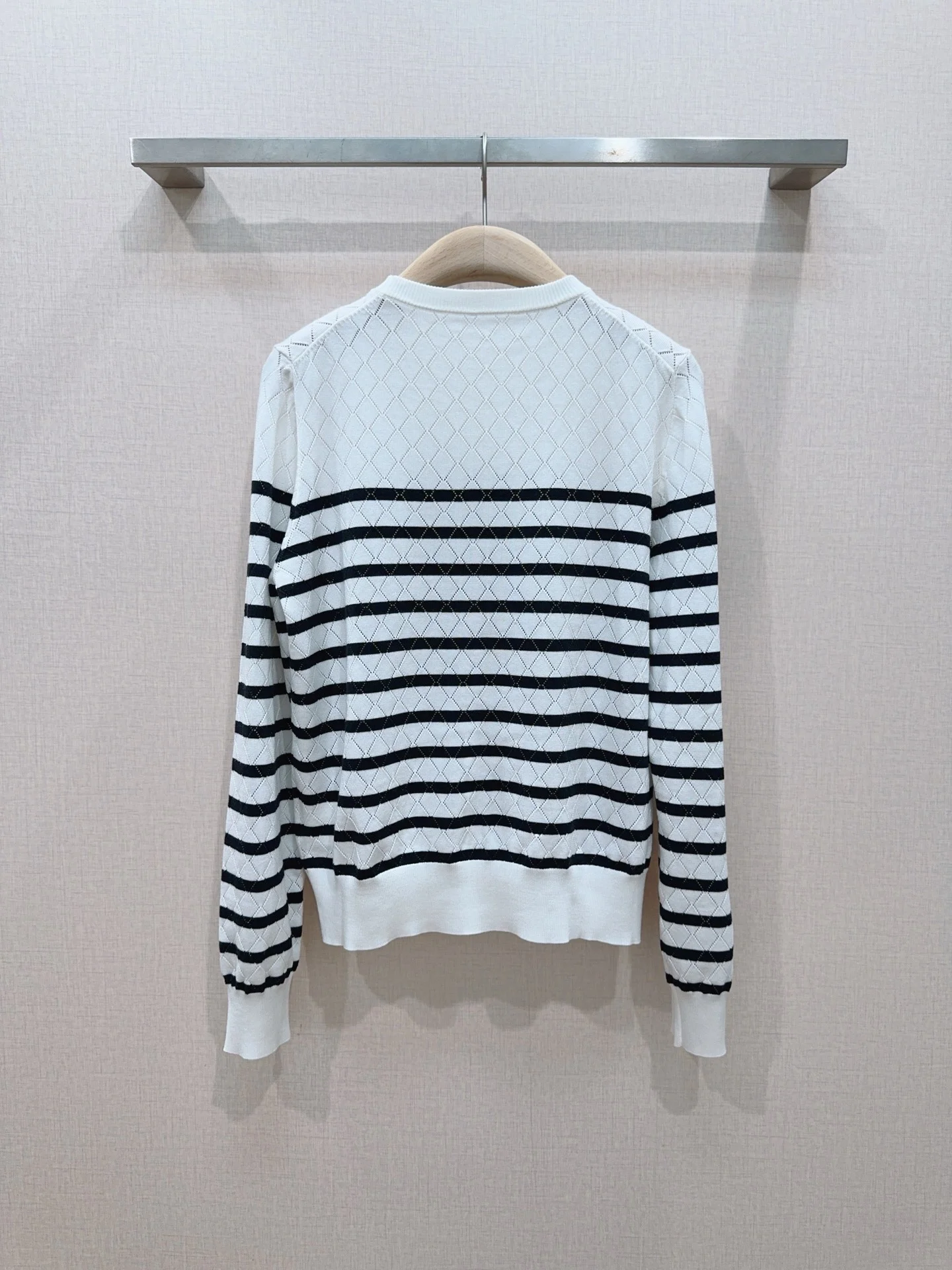 DIOR Sweaters Knit White-Black S-M-L B00202609061534 - Image 4