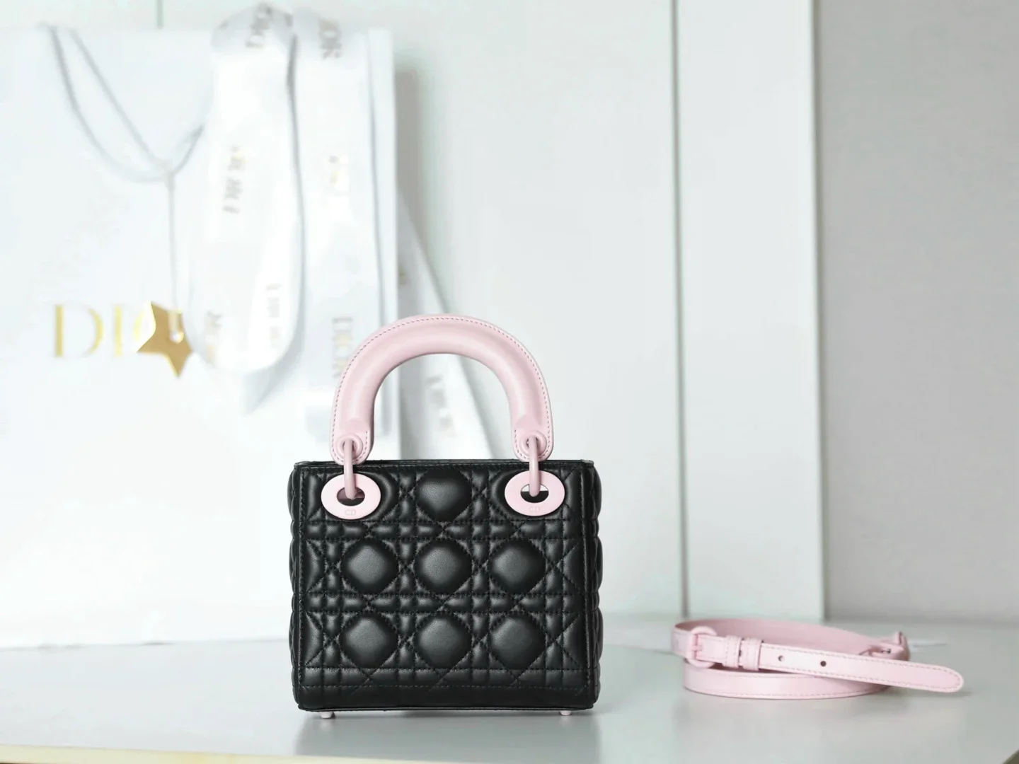 DIOR Top Handle Bags Lambskin Black-Pink 17X15X7CM I50202609090170 - Image 6