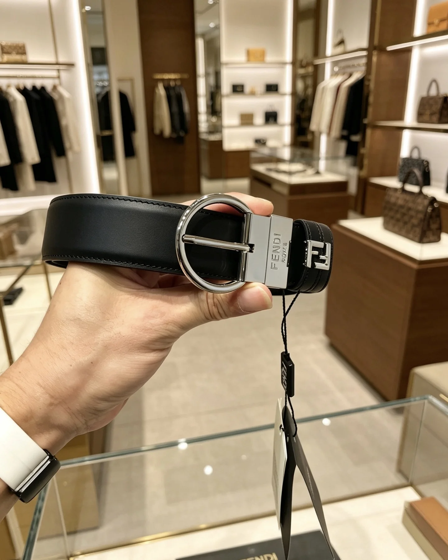 FENDI Belts Calfskin Leather Black-Gold 35mm Width A80202609070294 - Image 2