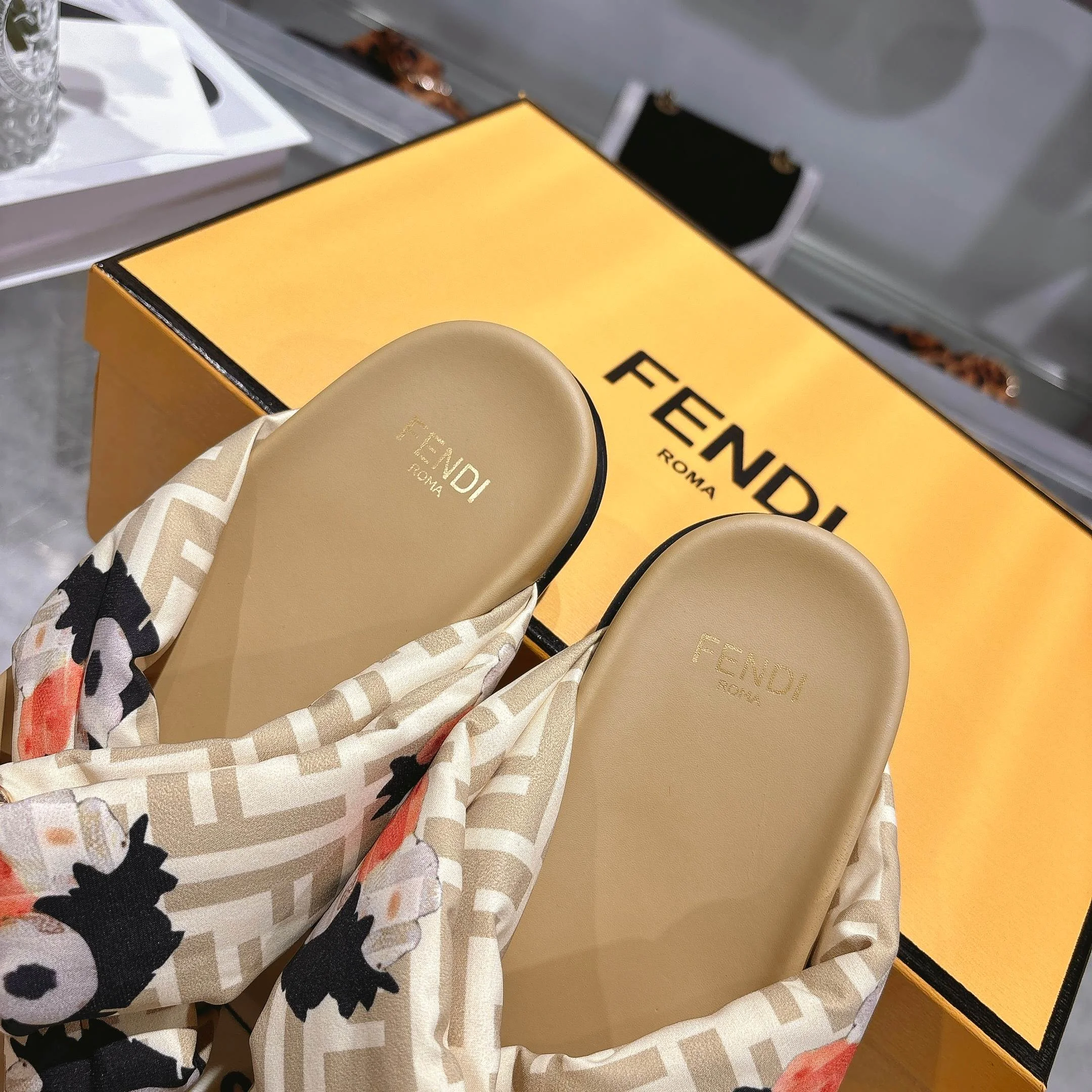 FENDI Slides Beige-Black-Orange-Gold EU35-46 A90202609110041 - Image 8