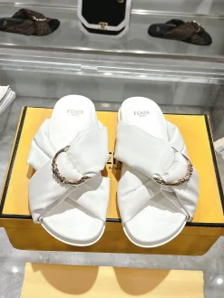 FENDI Slides White-Gold A90202609110044