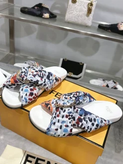 Alternative view of FENDI Slides White-Multi A90202609110037