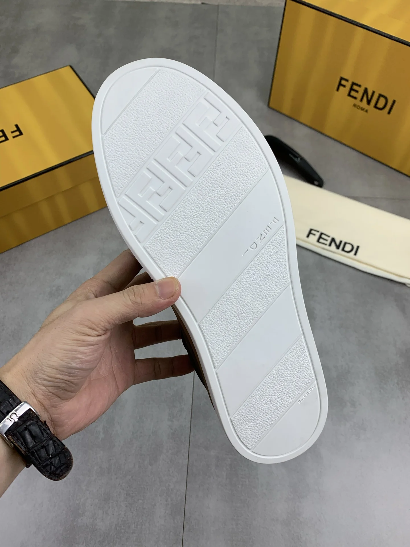 FENDI Sneakers Leather Brown-White EU39-44 C40202609110947 - Image 9