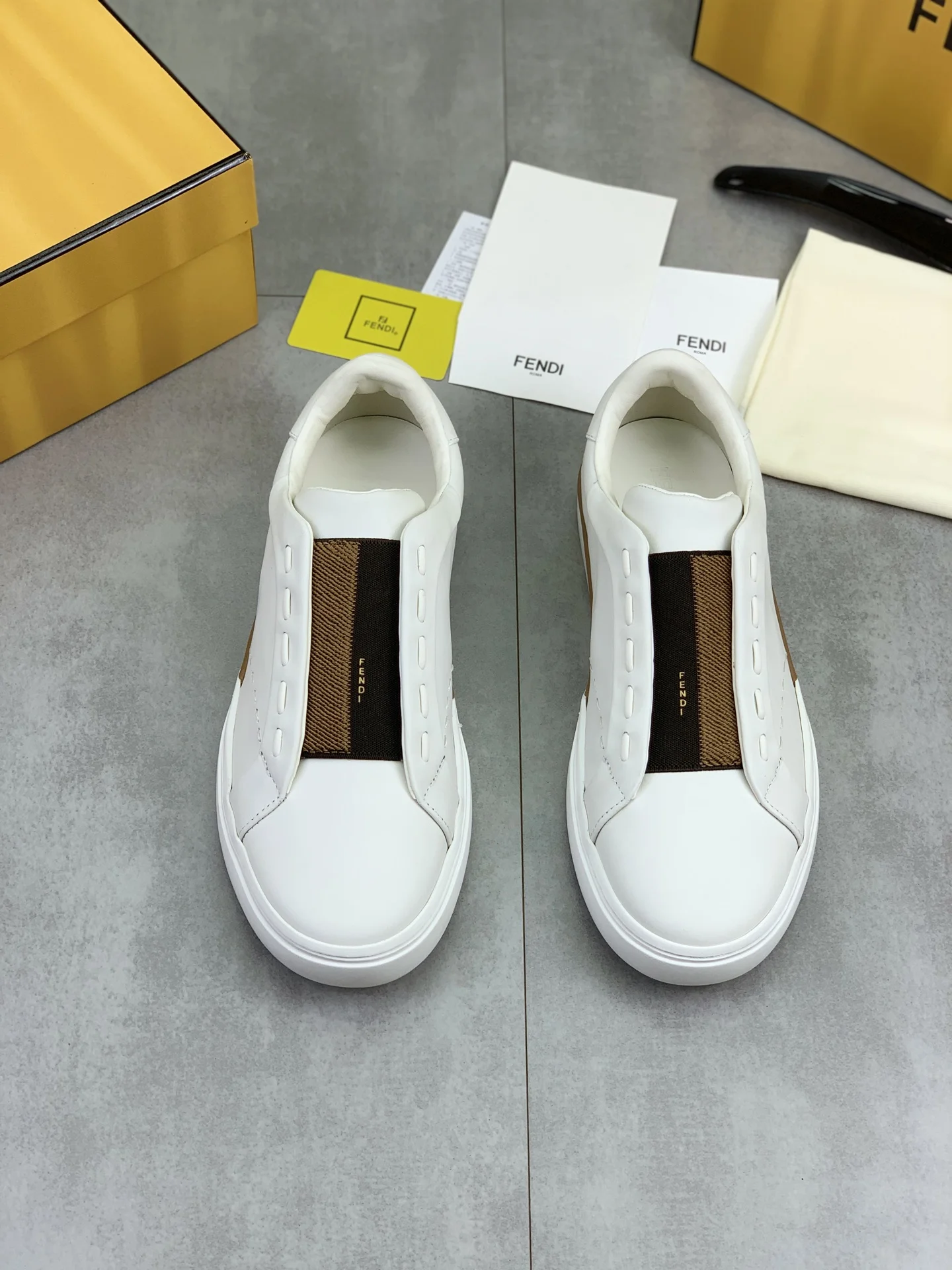 FENDI Sneakers Leather White-Brown EU39-44 C40202609110948 - Image 2