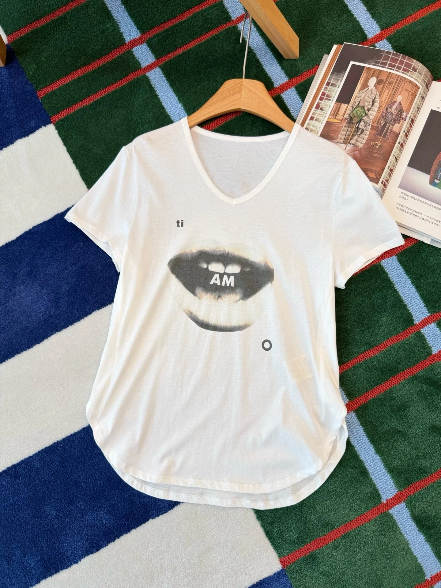 FENDI T-shirts White-Black S-L A85202609061408 - Image 7