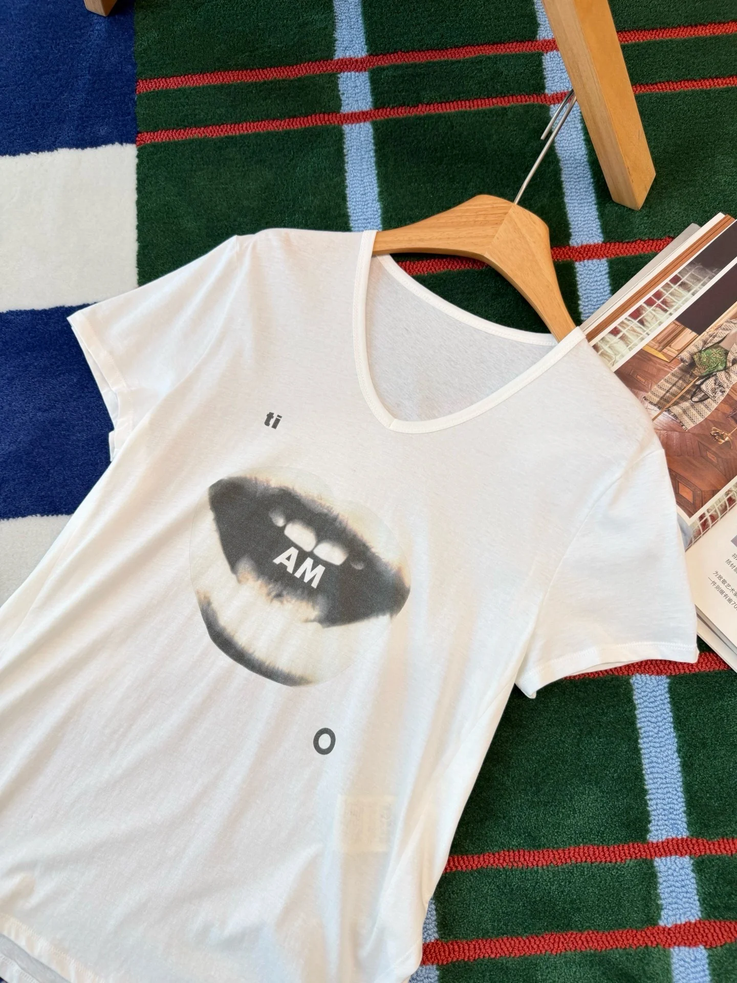 FENDI T-shirts White-Black S-L A85202609061408 - Image 8