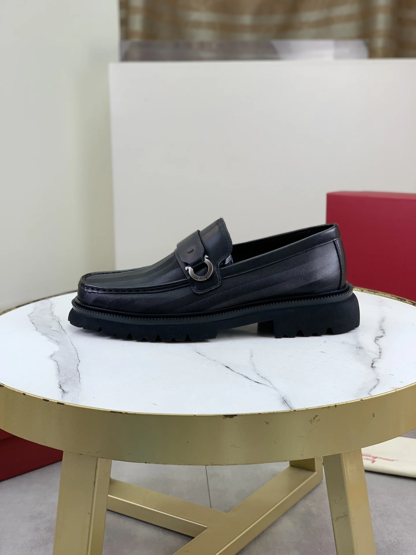 FERRAGAMO Formal Shoes Calfskin Leather Black-Silver EU39-45 C80202609111085