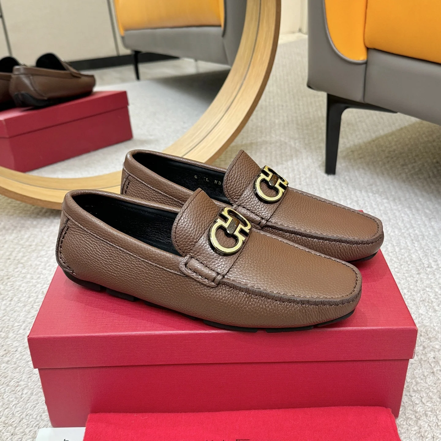 FERRAGAMO Loafers Brown-Gold B00202609110170 - Image 3