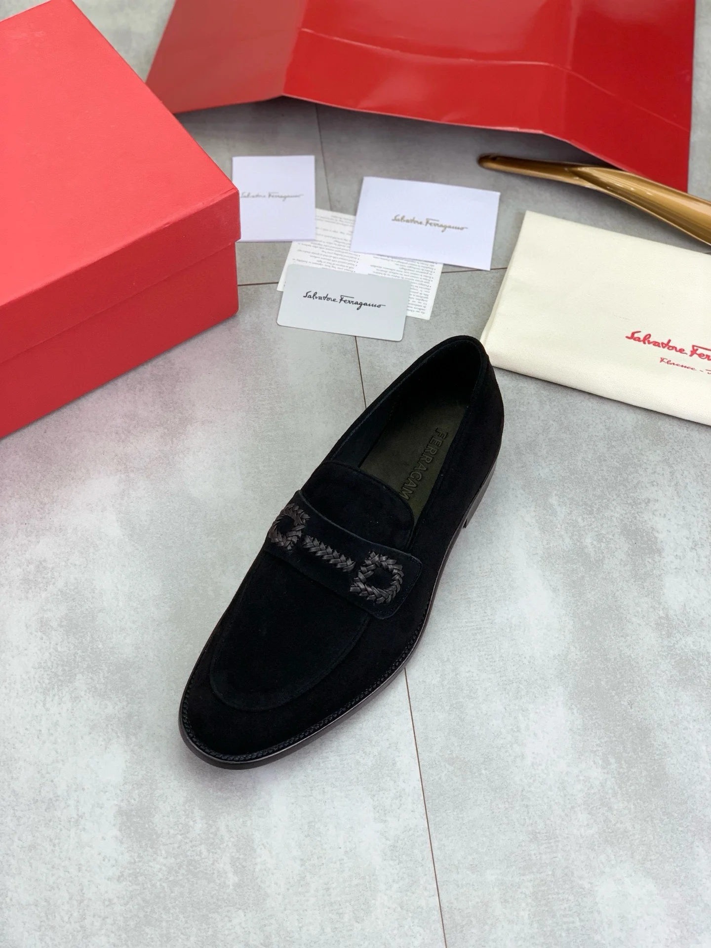 FERRAGAMO Loafers Leather Black EU39-44 D80202609110968 - Image 4