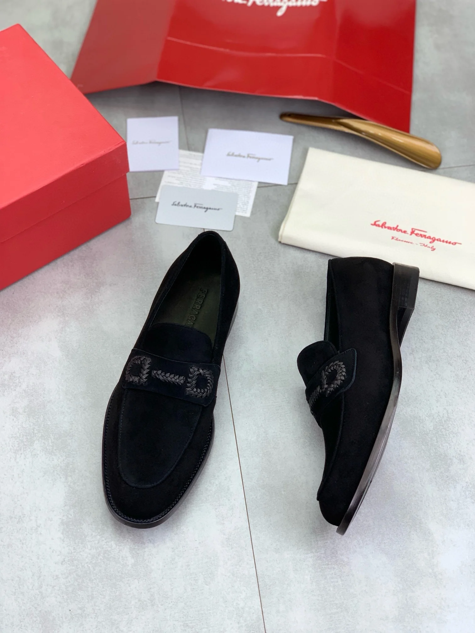 FERRAGAMO Loafers Leather Black EU39-44 D80202609110968 - Image 5