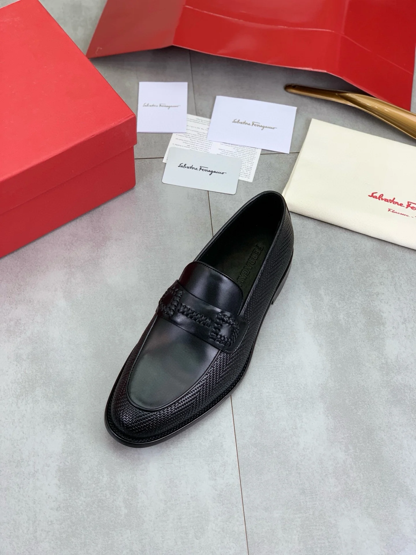 FERRAGAMO Loafers Leather Black EU39-44 D80202609110969 - Image 4